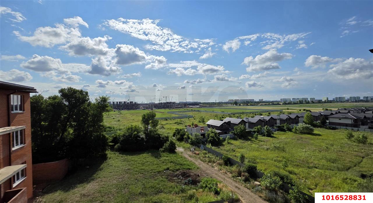 Фото №3: 2-комнатная квартира 70&nbsp;м², 6/6&nbsp;эт. - Краснодар, мкр. Прикубанский внутригородской округ, ул. Почтовое отделение 73, 73
