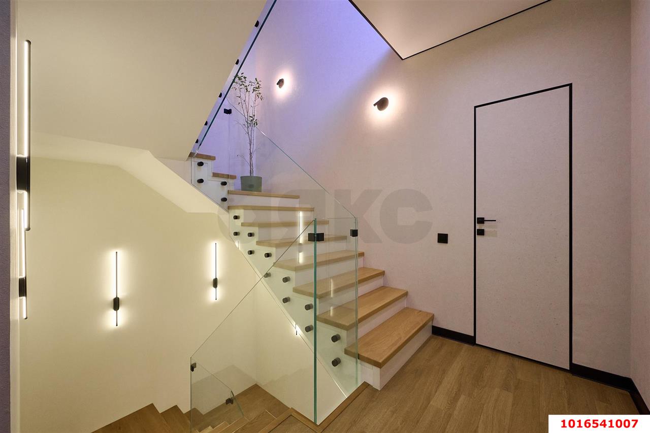 Фото №13: Дом 149&nbsp;м² + 1&nbsp;сот., 2&nbsp;эт. - Краснодар, Прикубанский внутригородской округ, Немецкая Деревня, мкр. жилой комплекс Германия, ул. Баха, 11к1