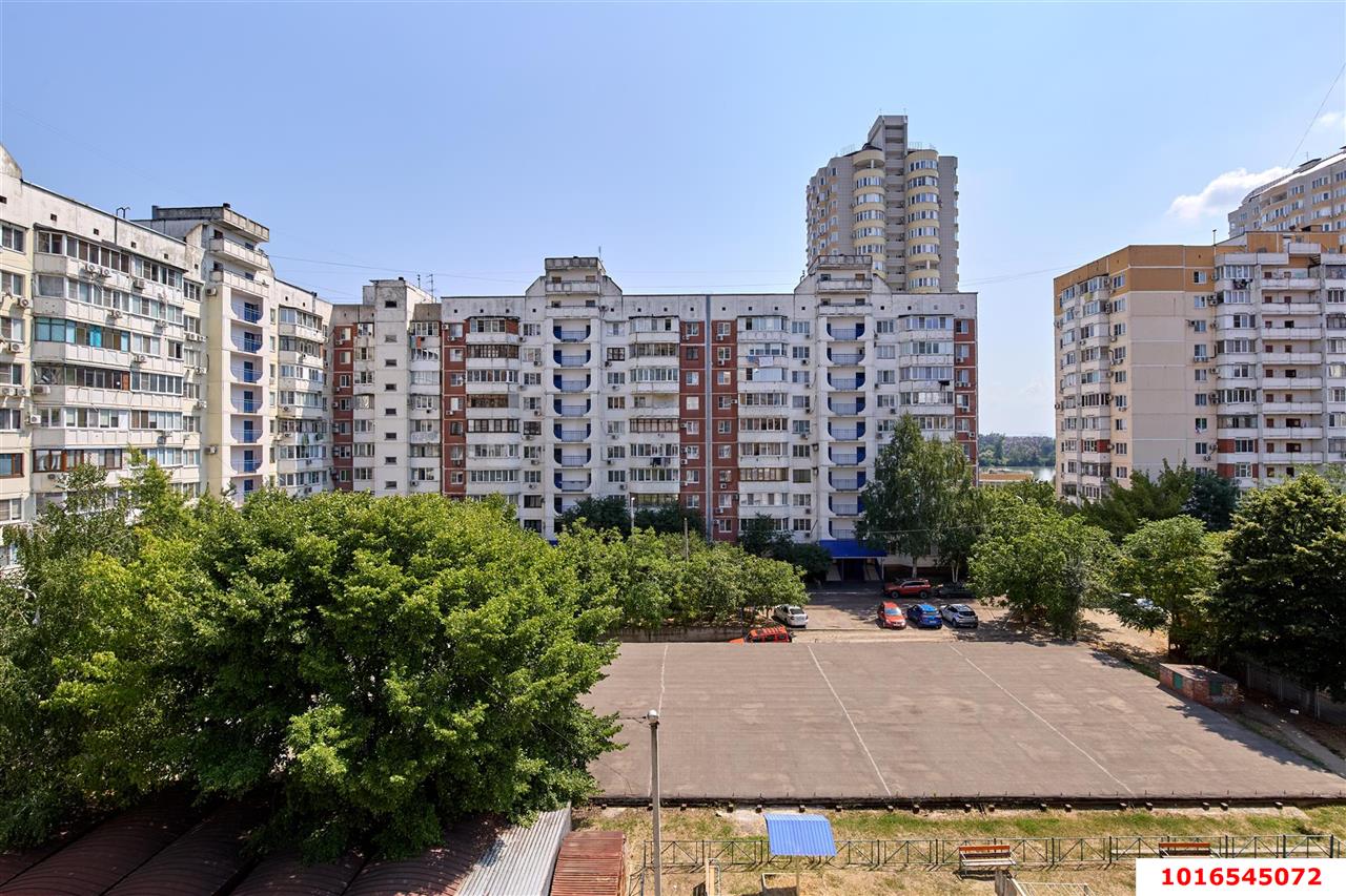 Фото №15: 3-комнатная квартира 112&nbsp;м², 5/6&nbsp;эт. - Краснодар, Западный внутригородской округ, мкр. Юбилейный, пр-кт Чекистов, 6