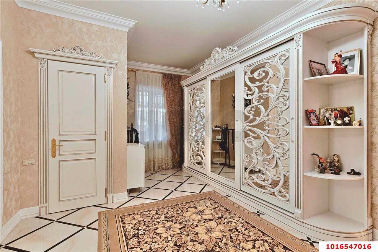 Фото №4: Дом 420&nbsp;м² + 8&nbsp;сот., 2&nbsp;эт. - Краснодар, Карасунский внутригородской округ, ж/м Пашковский, ул. Карасунская, 288