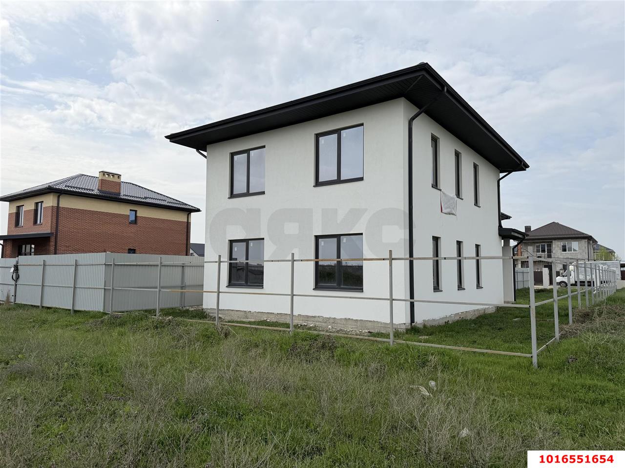 Фото №8: Дом 168&nbsp;м² + 4&nbsp;сот., 2&nbsp;эт. - Краснодар, Прикубанский внутригородской округ, п. коттеджный  Зелёная Долина, ул. Гасконская