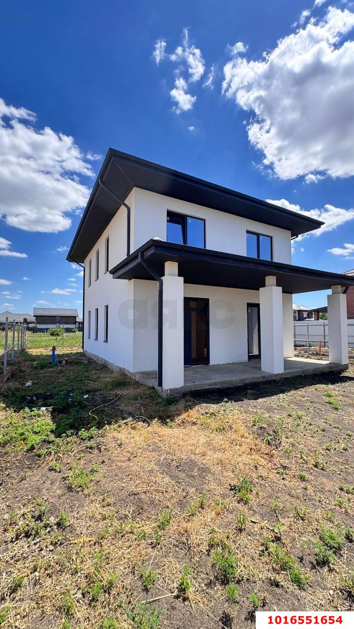 Фото №1: Дом 168&nbsp;м² + 4&nbsp;сот., 2&nbsp;эт. - Краснодар, Прикубанский внутригородской округ, п. коттеджный  Зелёная Долина, ул. Гасконская