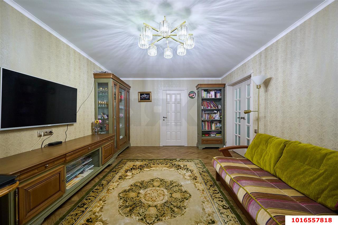 Фото №11: 2-комнатная квартира 58&nbsp;м², 2/11&nbsp;эт. - Краснодар, Западный внутригородской округ, мкр. Центральный, ул. Октябрьская, 44