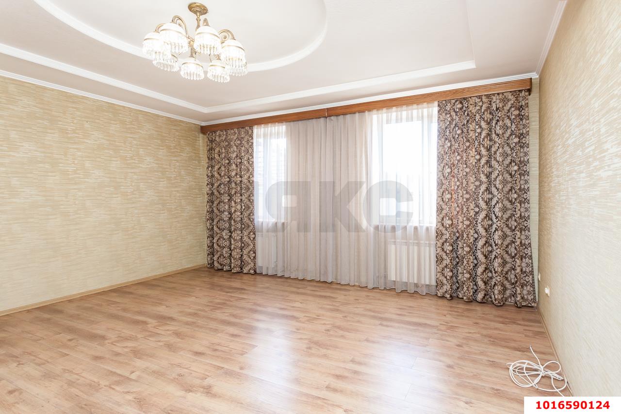 Фото №3: Дом 271&nbsp;м² + 12&nbsp;сот., 2&nbsp;эт. - Знаменский, мкр. Карасунский внутригородской округ