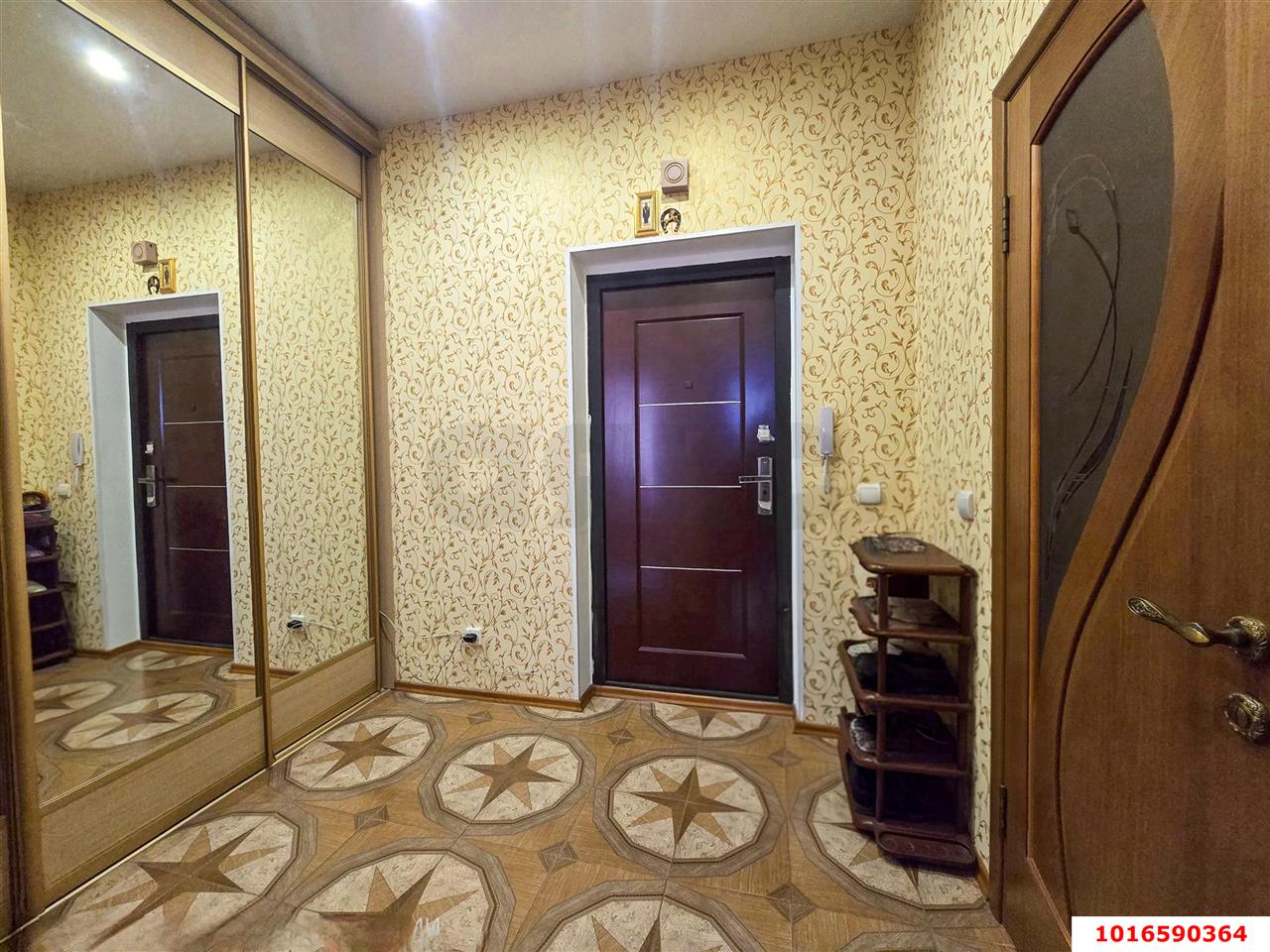 Фото №7: 1-комнатная квартира 51&nbsp;м², 2/16&nbsp;эт. - Краснодар, Западный внутригородской округ, мкр. Юбилейный, ул. 70-летия Октября, 1/1