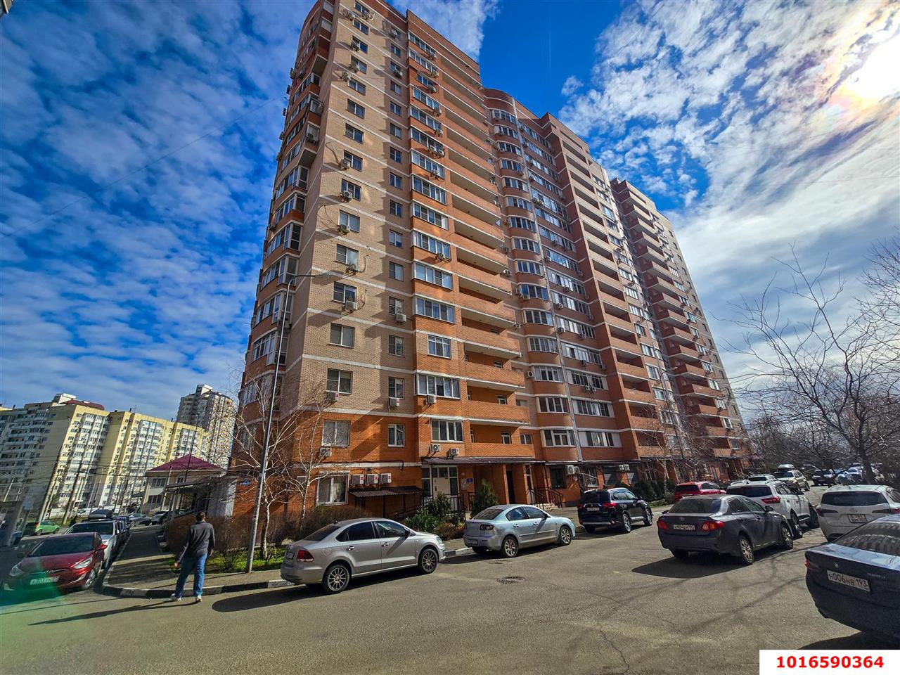 Фото №9: 1-комнатная квартира 51&nbsp;м², 2/16&nbsp;эт. - Краснодар, Западный внутригородской округ, мкр. Юбилейный, ул. 70-летия Октября, 1/1
