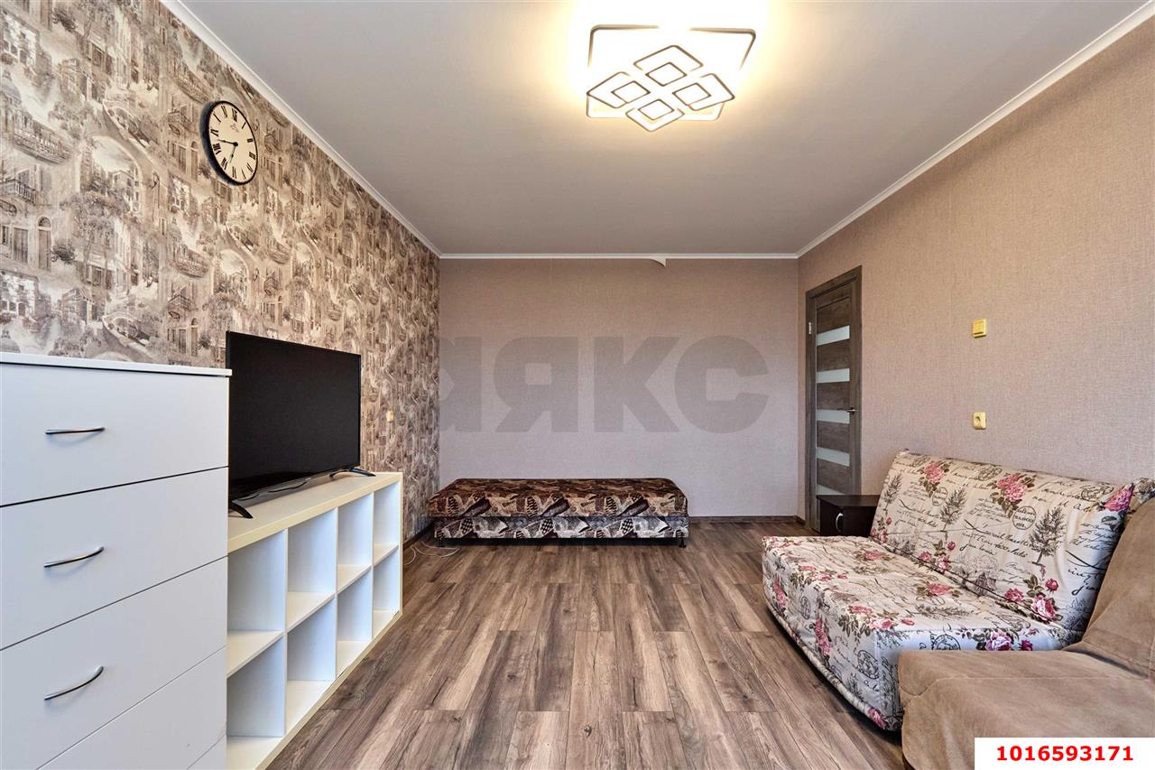 Фото №2: 2-комнатная квартира 65&nbsp;м², 11/14&nbsp;эт. - Краснодар, Прикубанский внутригородской округ, мкр. Микрохирургии глаза, ул. Красных Партизан, 4/4