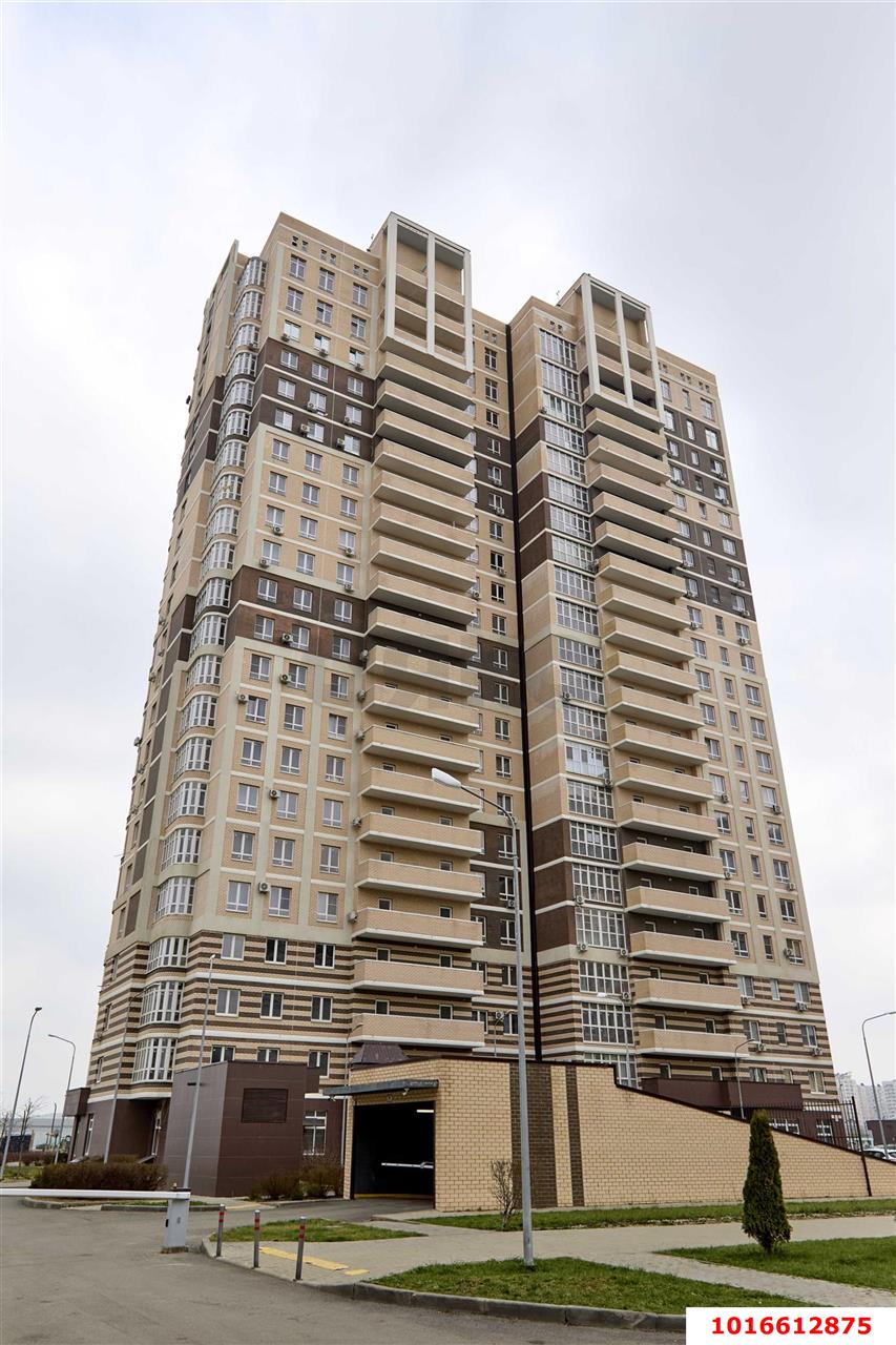 Фото №18: 3-комнатная квартира 82&nbsp;м², 8/21&nbsp;эт. - Краснодар, Прикубанский внутригородской округ, мкр. ЖК Красная Площадь, ул. Конгрессная, 19/3