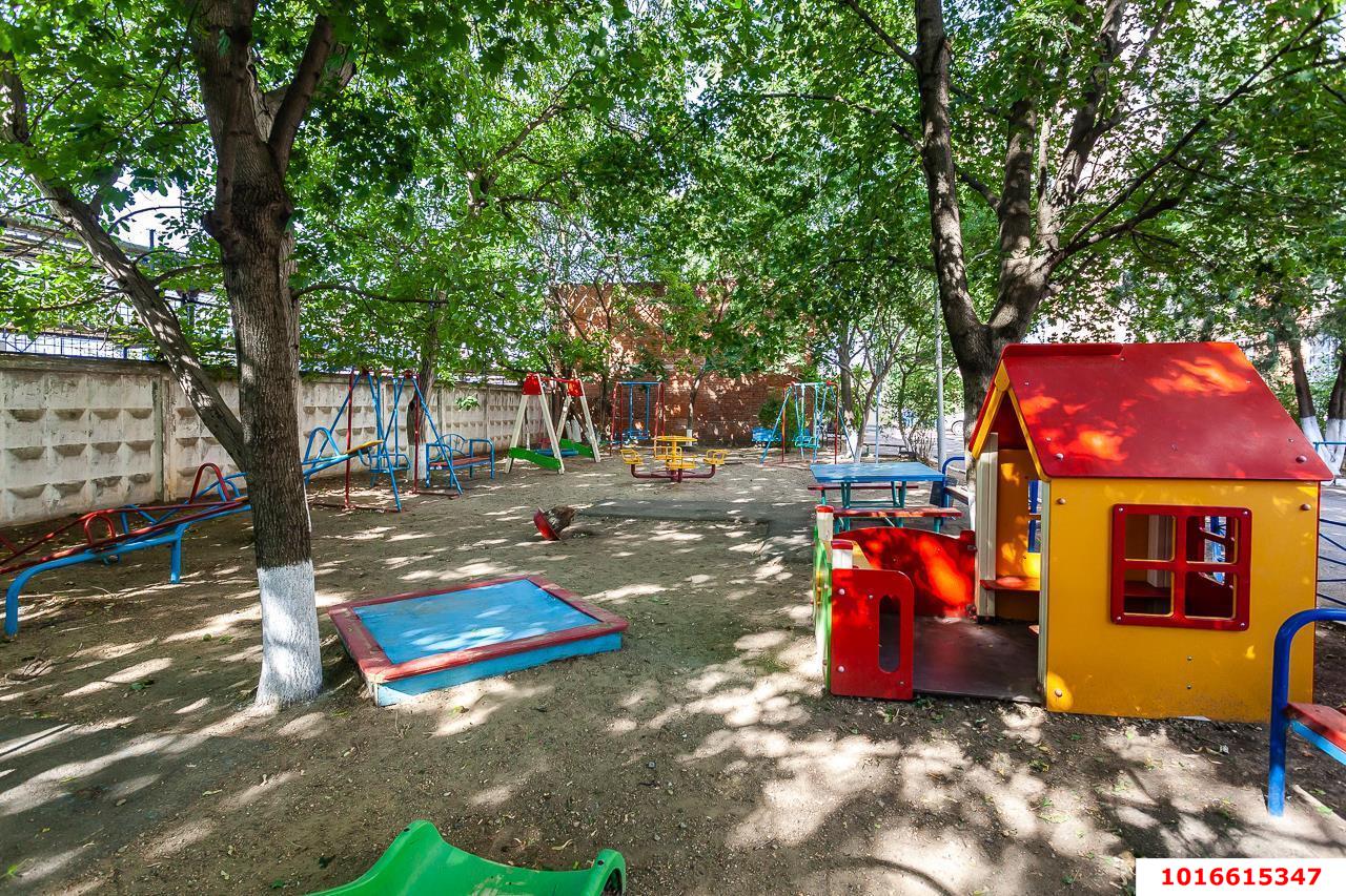 Фото №10: 2-комнатная квартира 56&nbsp;м², 6/9&nbsp;эт. - Краснодар, Прикубанский внутригородской округ, мкр. Табачная Фабрика, ул. имени Жлобы, 1/1
