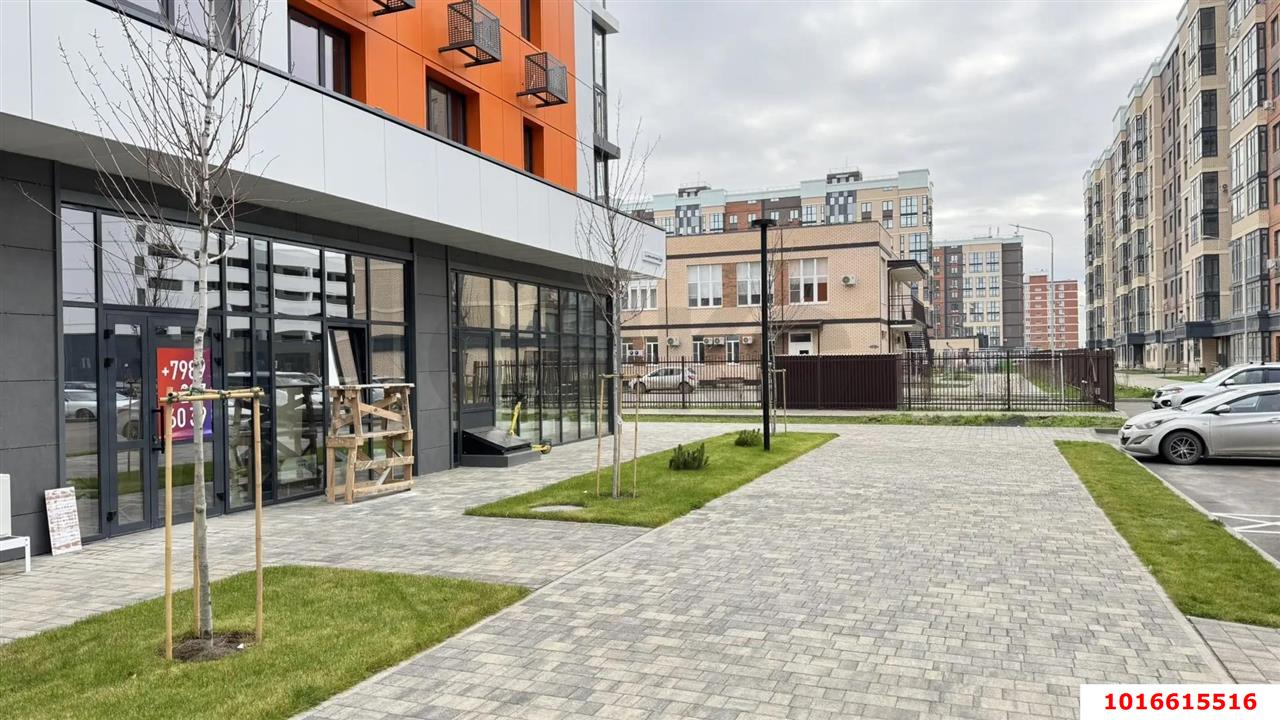 Фото №4: Торговое помещение 47&nbsp;м², 1/9&nbsp;эт. - Краснодар, Прикубанский внутригородской округ, мкр. жилой комплекс Зелёная Территория, ул. имени Генерала Брусилова, 5лит1.3