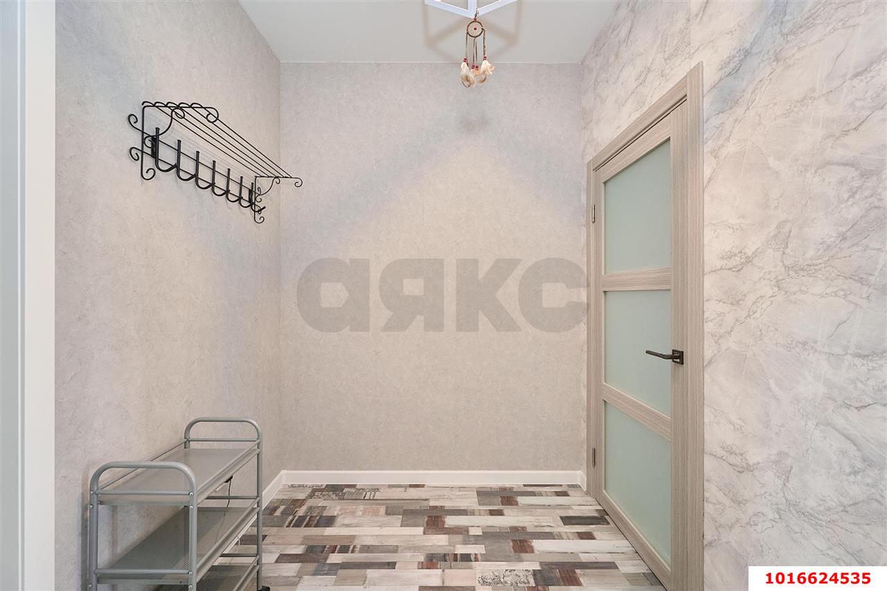 Фото №13: 1-комнатная квартира 56&nbsp;м², 16/16&nbsp;эт. - Краснодар, Центральный внутригородской округ, мкр. Дубинка, ул. Ставропольская, 18