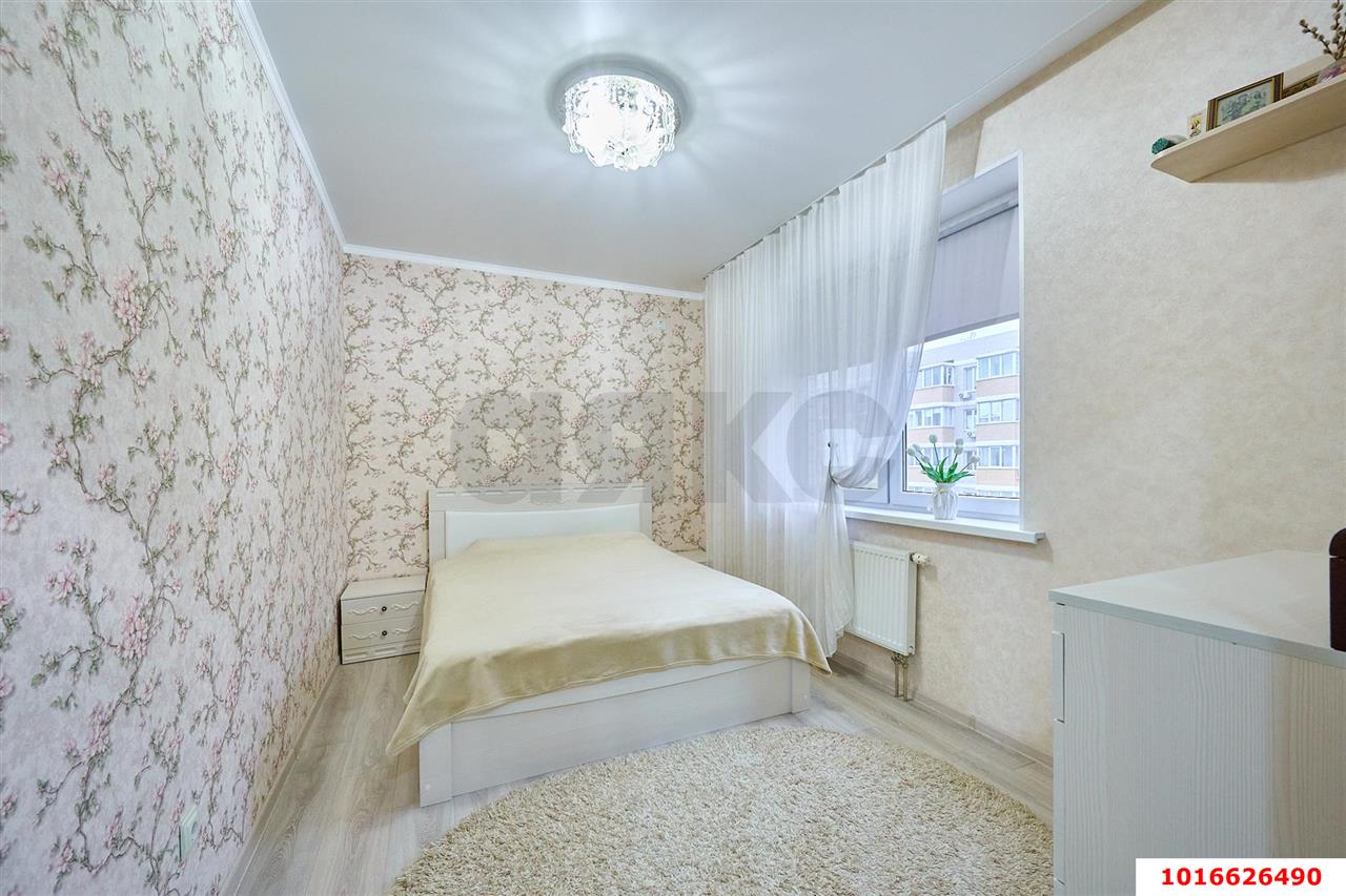 Фото №8: 3-комнатная квартира 75&nbsp;м², 8/13&nbsp;эт. - Краснодар, Прикубанский внутригородской округ, Славянский, мкр. Светлоград, ул. Красных Партизан, 1/4к1