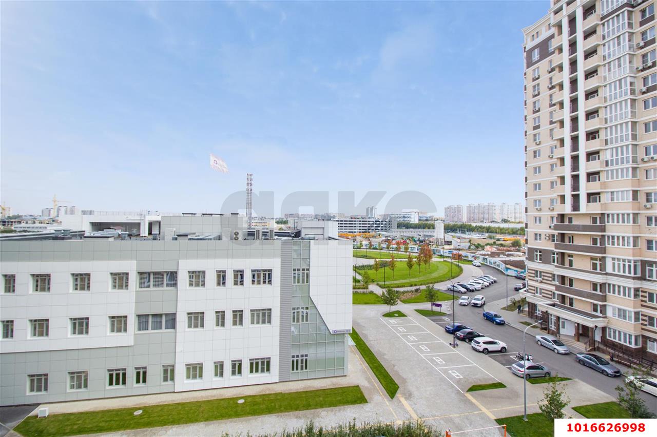 Фото №3: 2-комнатная квартира 61&nbsp;м², 10/16&nbsp;эт. - Краснодар, Прикубанский внутригородской округ, мкр. ЖК Красная Площадь, ул. Конгрессная, 19/1