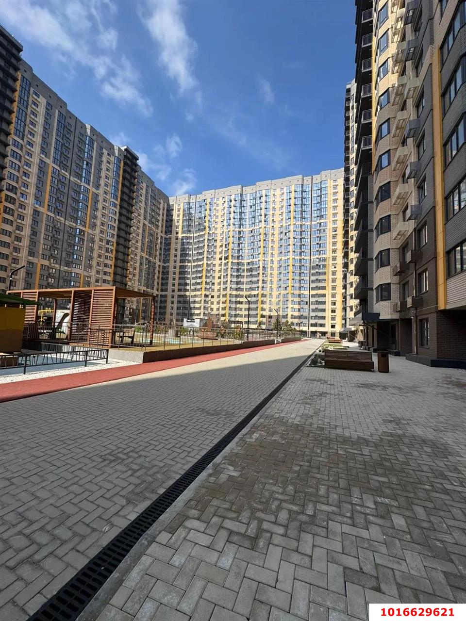 Фото №2: 1-комнатная квартира 38&nbsp;м², 7/23&nbsp;эт. - Краснодар, Карасунский внутригородской округ, Камвольно-суконный Комбинат, мкр. ЖК Урал, ул. Уральская, 87/7