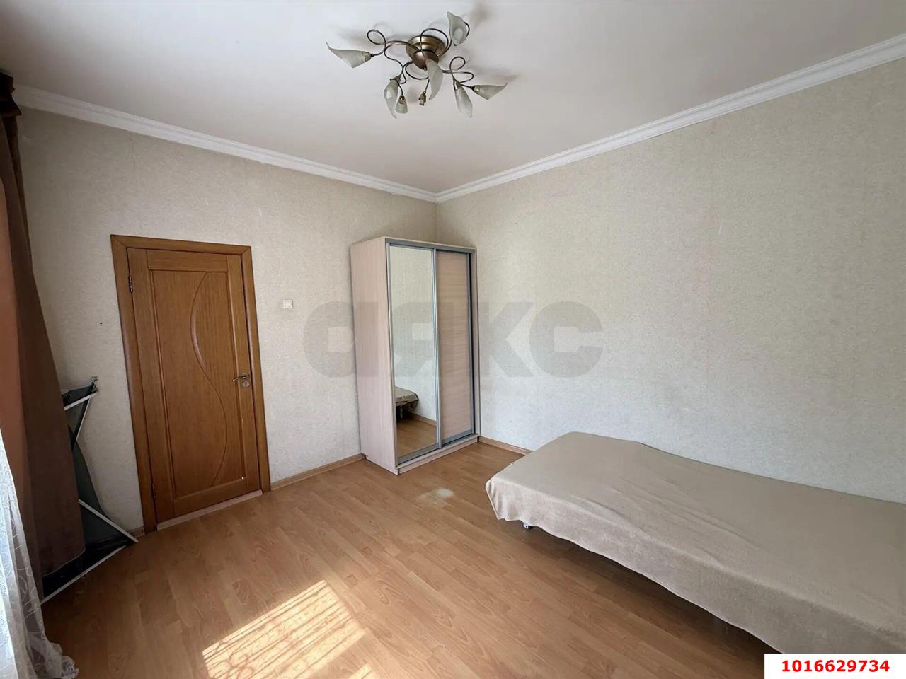 Фото №5: 2-комнатная квартира 33&nbsp;м², 1/1&nbsp;эт. - Краснодар, Центральный внутригородской округ, мкр. Центральный, ул. Базовская Дамба, 25