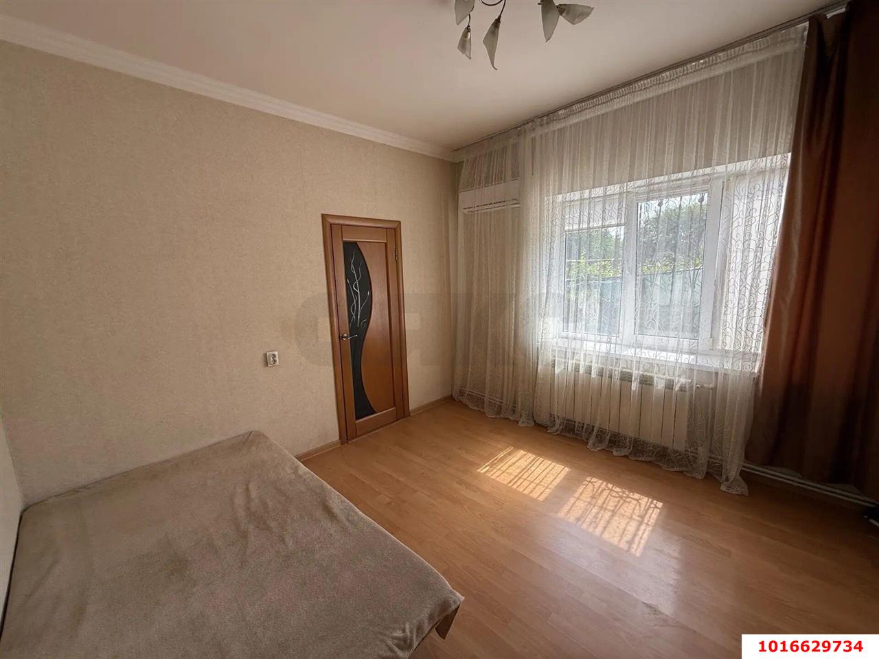 Фото №4: 2-комнатная квартира 33&nbsp;м², 1/1&nbsp;эт. - Краснодар, Центральный внутригородской округ, мкр. Центральный, ул. Базовская Дамба, 25