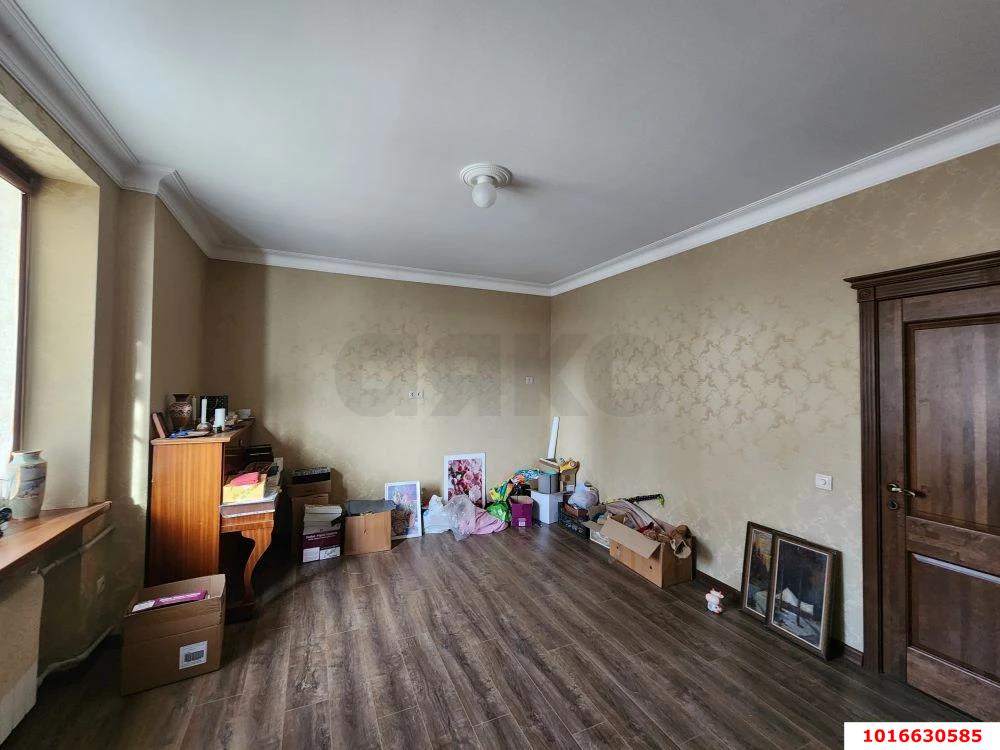 Фото №12: 4-комнатная квартира 83&nbsp;м², 2/4&nbsp;эт. - Краснодар, Центральный внутригородской округ, мкр. Центральный, ул. Митрофана Седина, 2