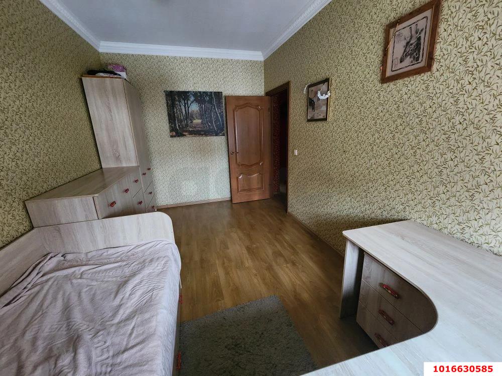 Фото №8: 4-комнатная квартира 83&nbsp;м², 2/4&nbsp;эт. - Краснодар, Центральный внутригородской округ, мкр. Центральный, ул. Митрофана Седина, 2