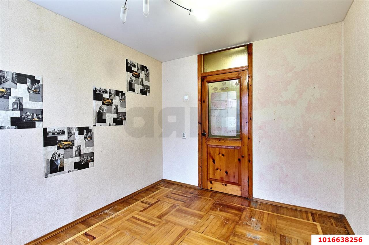 Фото №6: 3-комнатная квартира 60&nbsp;м², 2/9&nbsp;эт. - Краснодар, Прикубанский внутригородской округ, мкр. Фестивальный, ул. Гагарина, 132