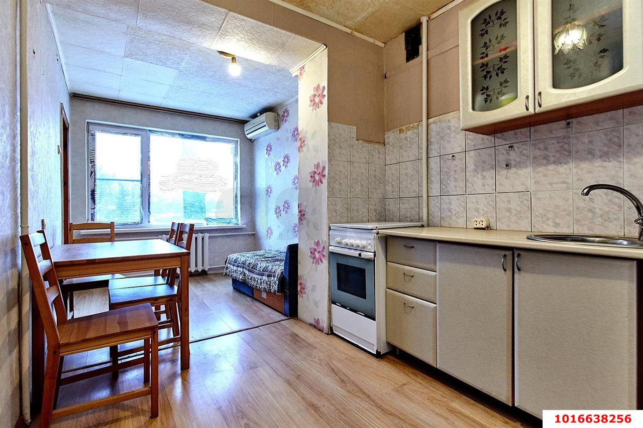 Фото №1: 3-комнатная квартира 60&nbsp;м², 2/9&nbsp;эт. - Краснодар, Прикубанский внутригородской округ, мкр. Фестивальный, ул. Гагарина, 132