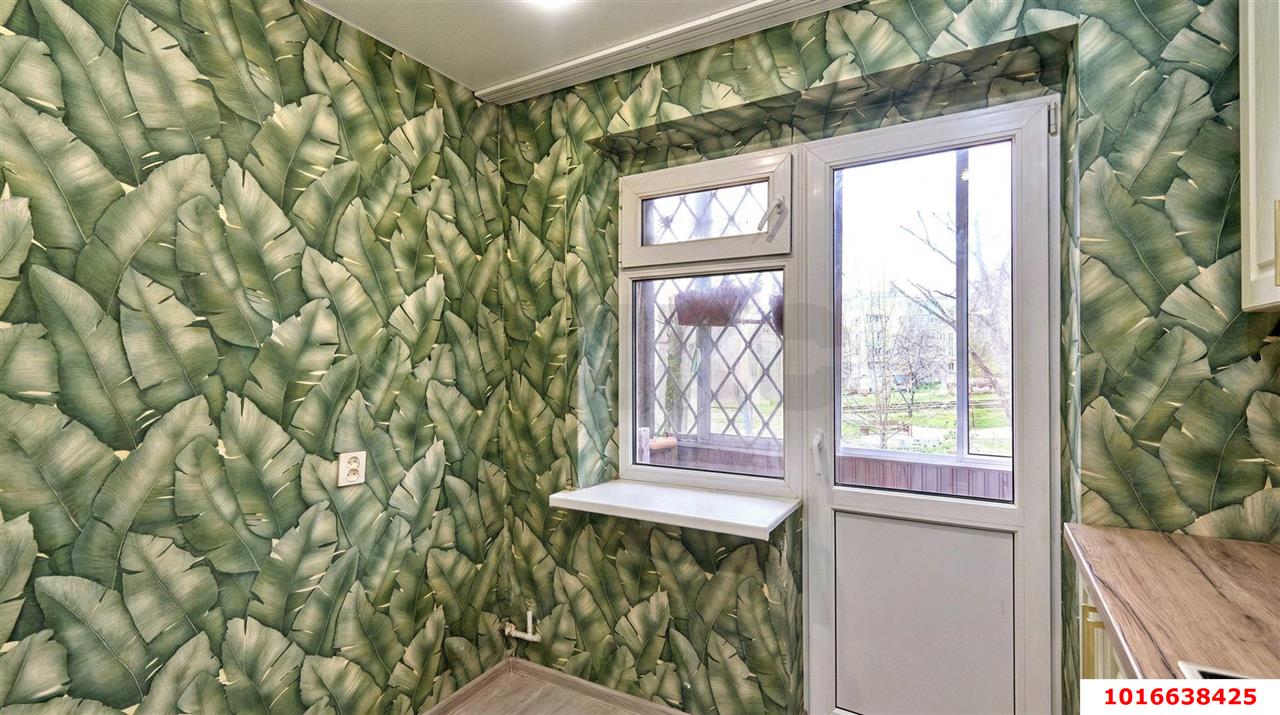 Фото №3: 3-комнатная квартира 58&nbsp;м², 2/5&nbsp;эт. - Краснодар, Центральный внутригородской округ, мкр. Черёмушки, ул. Стасова, 160