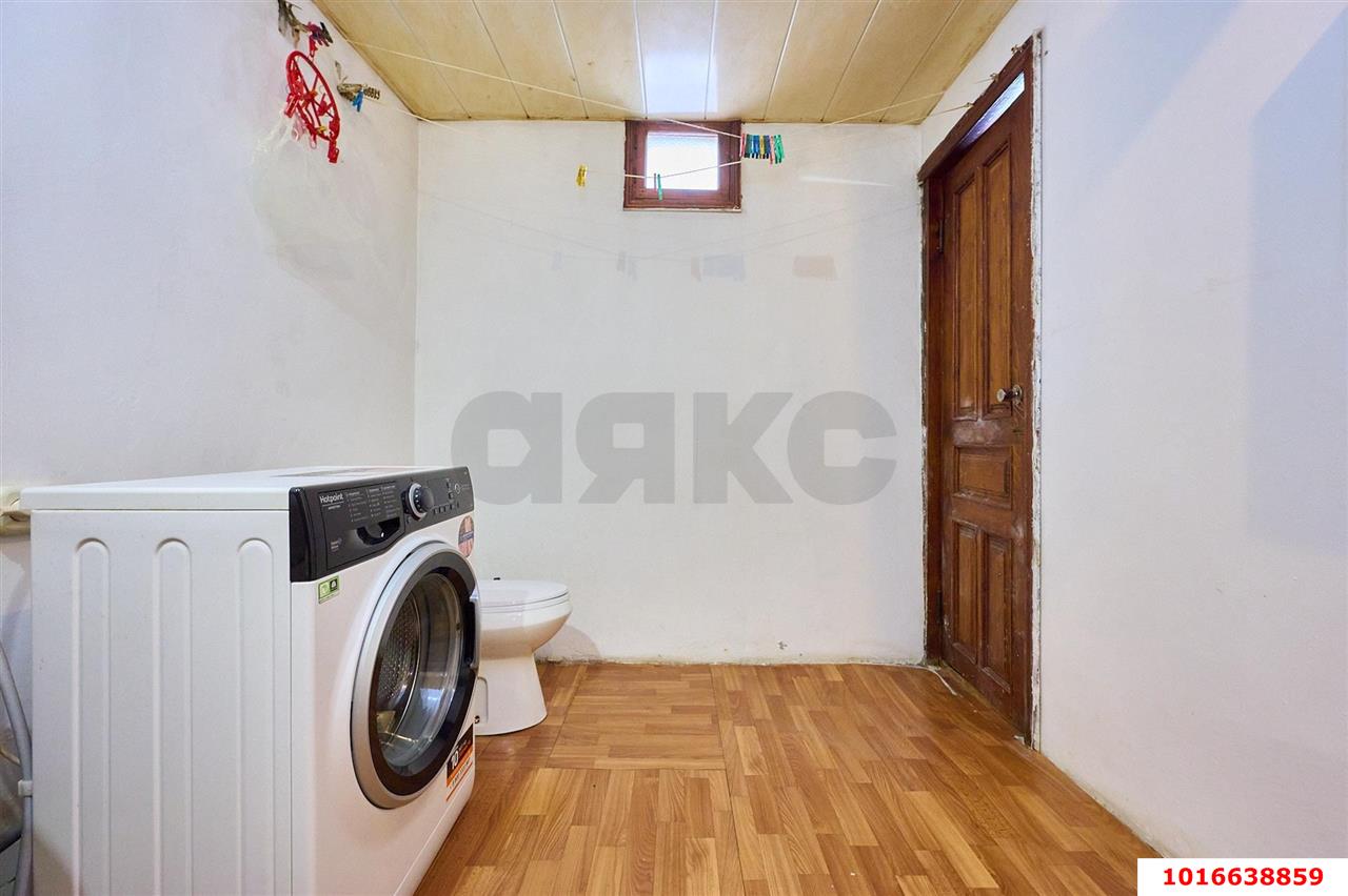 Фото №5: 2-комнатная квартира 42&nbsp;м², 1/2&nbsp;эт. - Краснодар, Западный внутригородской округ, мкр. Центральный, ул. Чапаева, 71