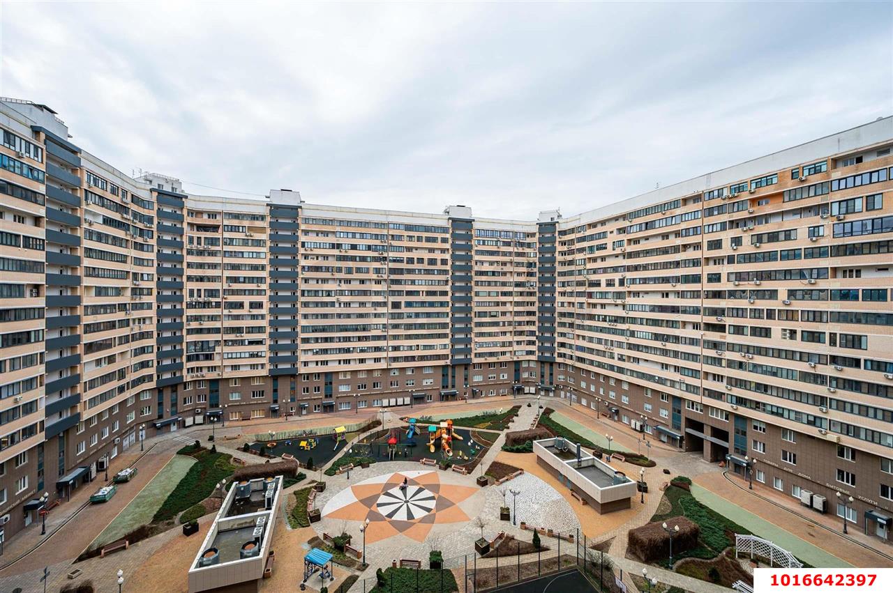 Фото №18: 2-комнатная квартира 133&nbsp;м², 7/16&nbsp;эт. - Краснодар, Западный внутригородской округ, ЖК Центральный, мкр. Центральный, ул. Будённого, 129