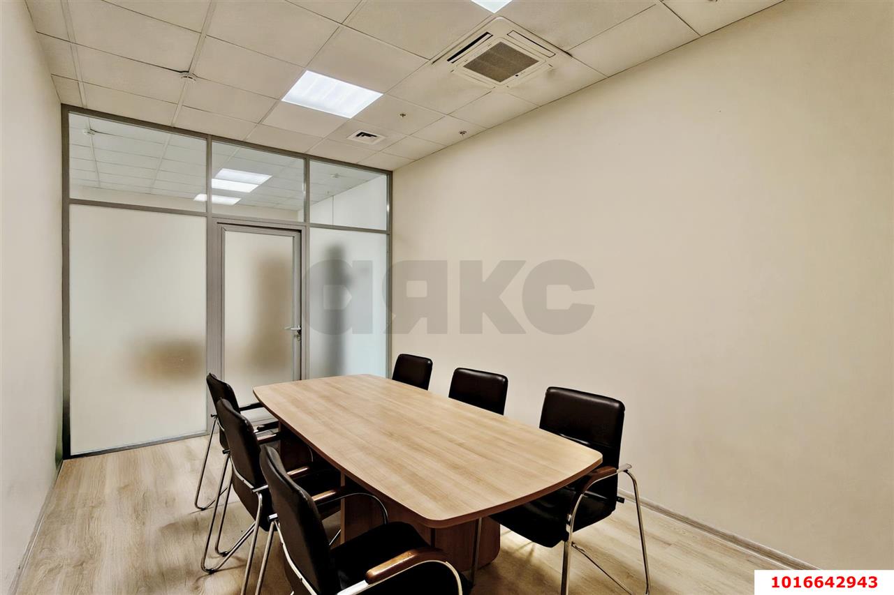 Фото №8: Офисное помещение 90&nbsp;м², 6/12&nbsp;эт. - Краснодар, Центральный внутригородской округ, мкр. Покровка, ул. Северная, 490