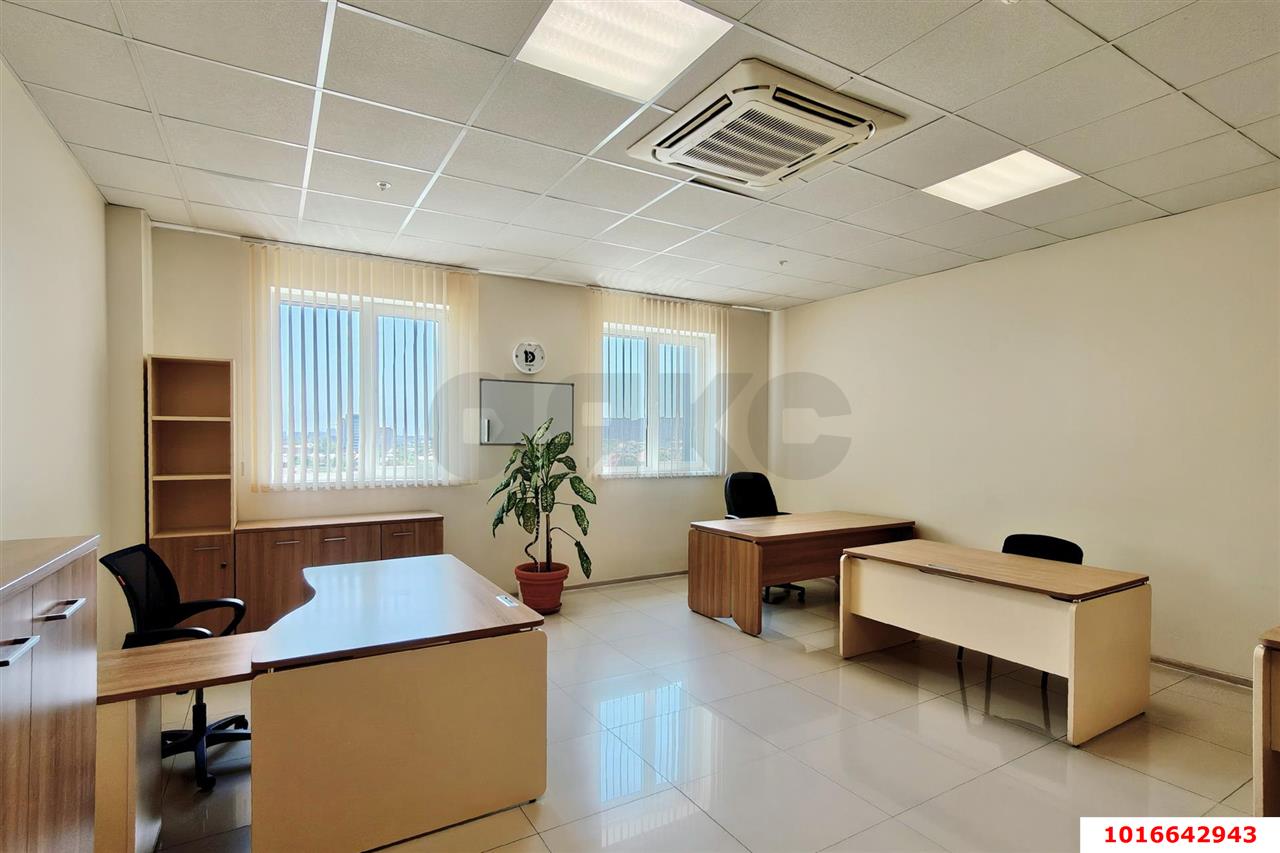 Фото №10: Офисное помещение 90&nbsp;м², 6/12&nbsp;эт. - Краснодар, Центральный внутригородской округ, мкр. Покровка, ул. Северная, 490