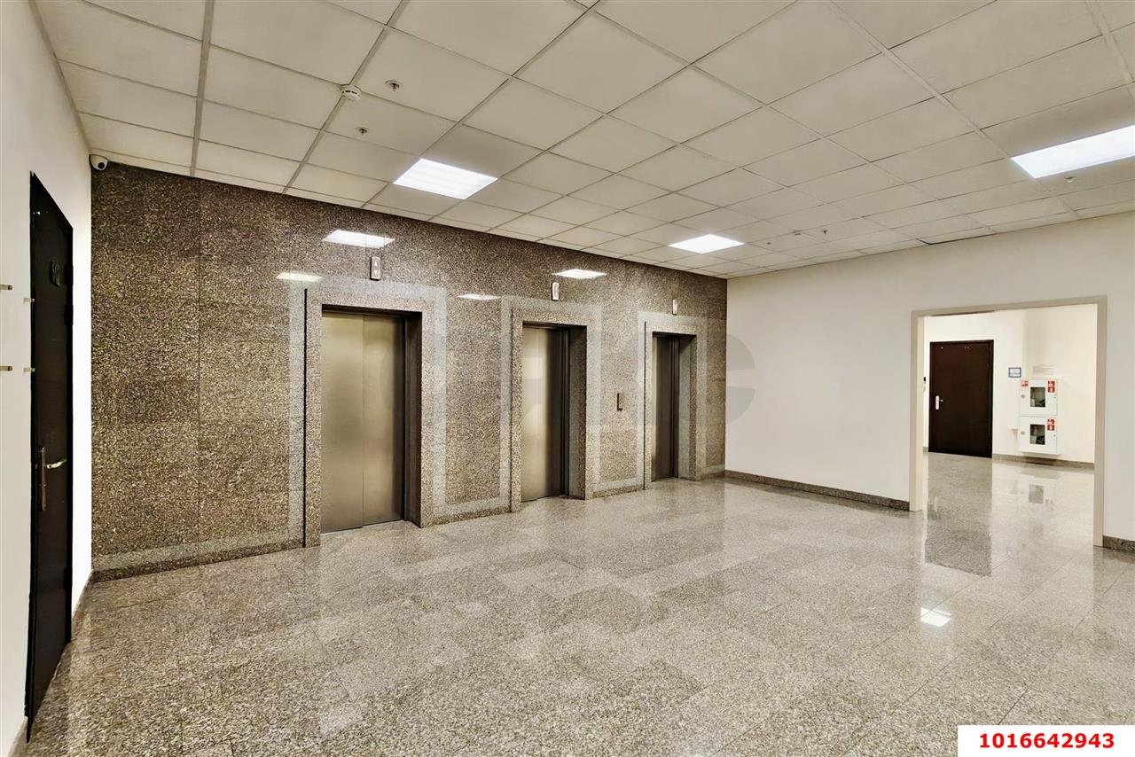Фото №6: Офисное помещение 90&nbsp;м², 6/12&nbsp;эт. - Краснодар, Центральный внутригородской округ, мкр. Покровка, ул. Северная, 490