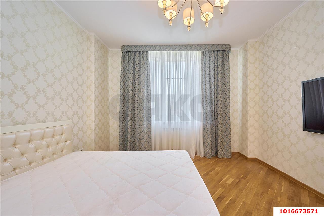 Фото №11: 3-комнатная квартира 118&nbsp;м², 2/10&nbsp;эт. - Краснодар, Западный внутригородской округ, Горгаз, мкр. Центральный, ул. Кубанская набережная, 4