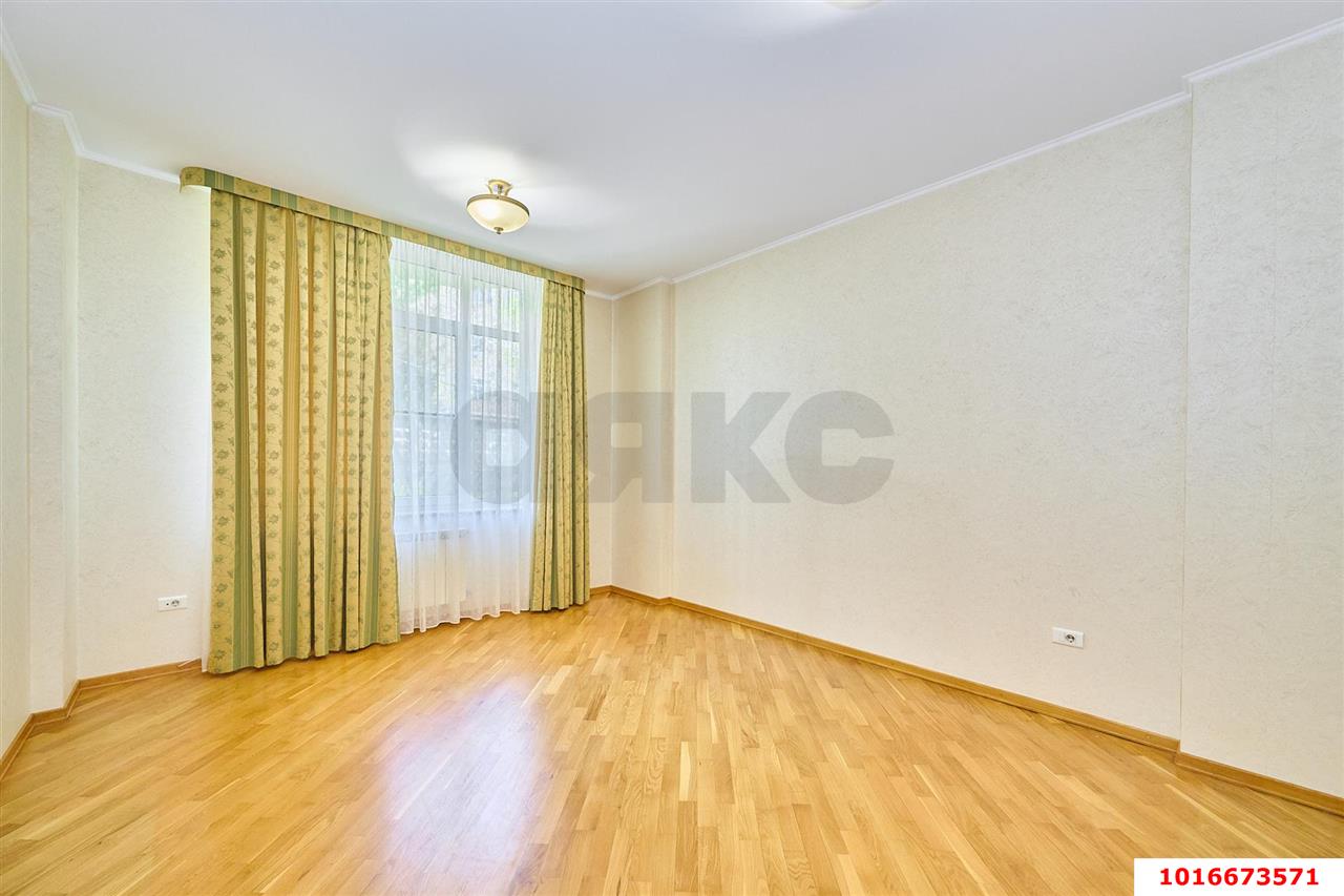 Фото №16: 3-комнатная квартира 118&nbsp;м², 2/10&nbsp;эт. - Краснодар, Западный внутригородской округ, Горгаз, мкр. Центральный, ул. Кубанская набережная, 4