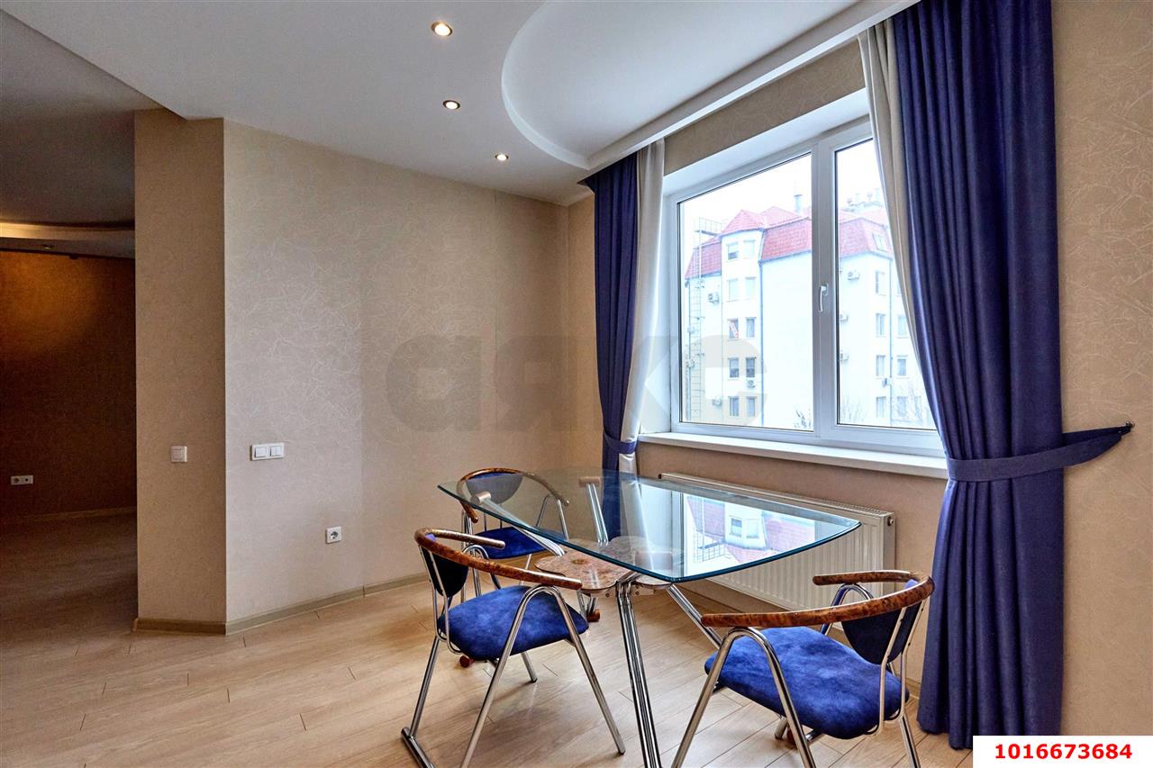 Фото №4: 2-комнатная квартира 80&nbsp;м², 3/9&nbsp;эт. - Краснодар, Прикубанский внутригородской округ, Фестивальный, мкр. Солнечный, ул. Архитектора Ишунина, 4