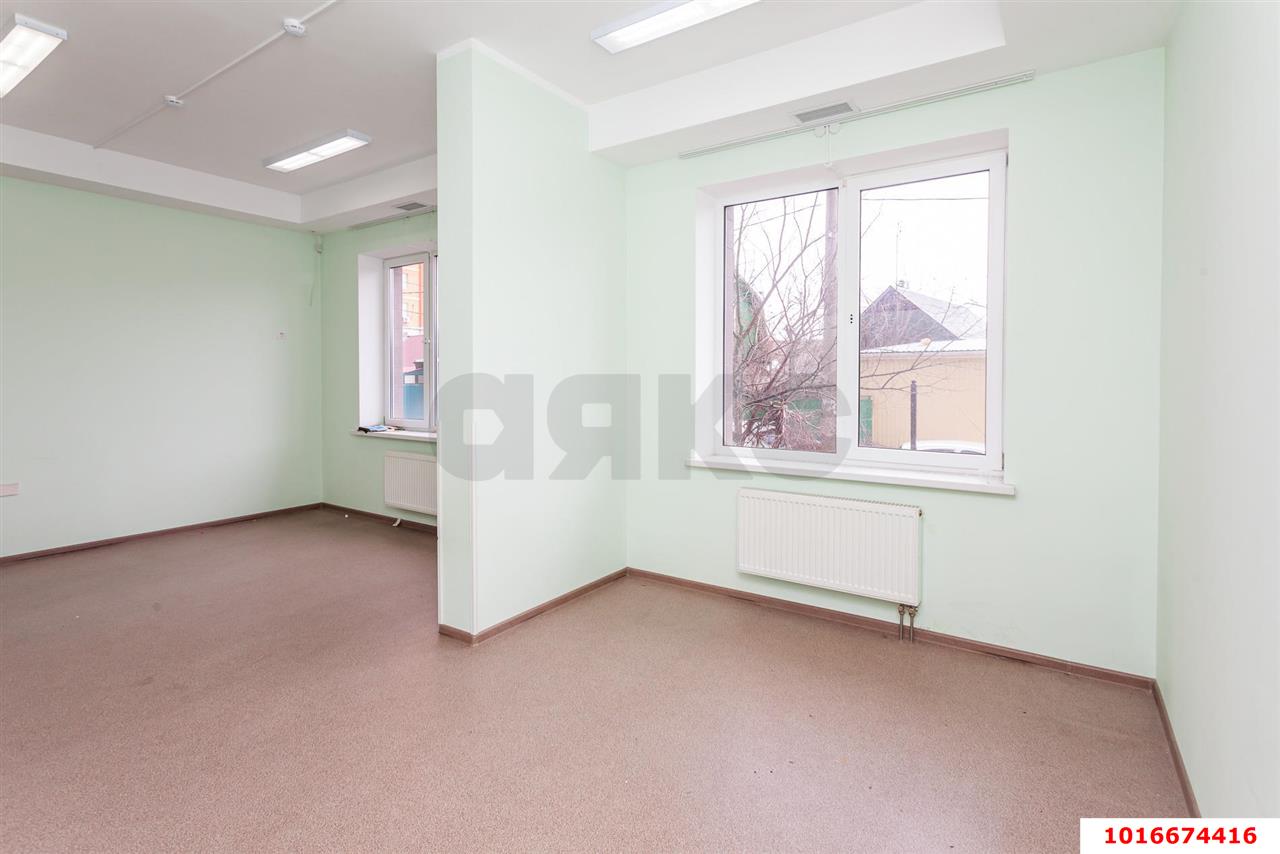 Фото №12: Торговое помещение 248&nbsp;м², 1/24&nbsp;эт. - Краснодар, Западный внутригородской округ, Фестивальный, мкр. жилой комплекс Триумф, ул. имени П.М. Гаврилова, 27