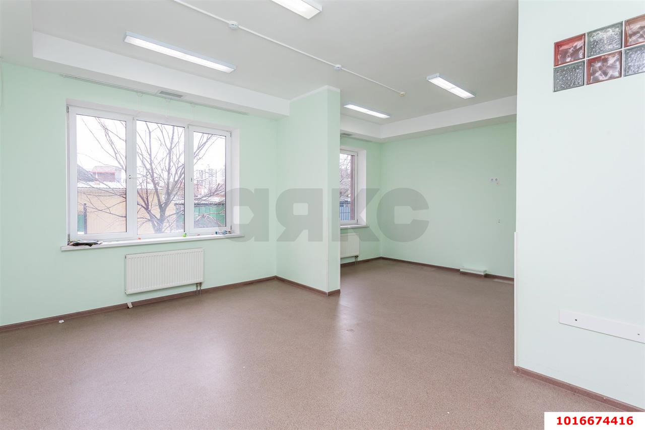 Фото №11: Торговое помещение 248&nbsp;м², 1/24&nbsp;эт. - Краснодар, Западный внутригородской округ, Фестивальный, мкр. жилой комплекс Триумф, ул. имени П.М. Гаврилова, 27