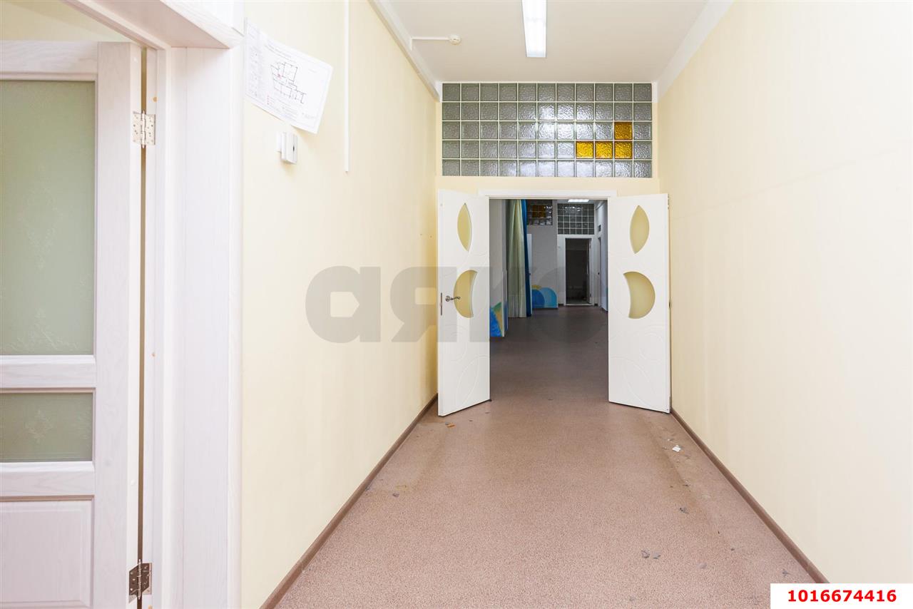 Фото №16: Торговое помещение 248&nbsp;м², 1/24&nbsp;эт. - Краснодар, Западный внутригородской округ, Фестивальный, мкр. жилой комплекс Триумф, ул. имени П.М. Гаврилова, 27