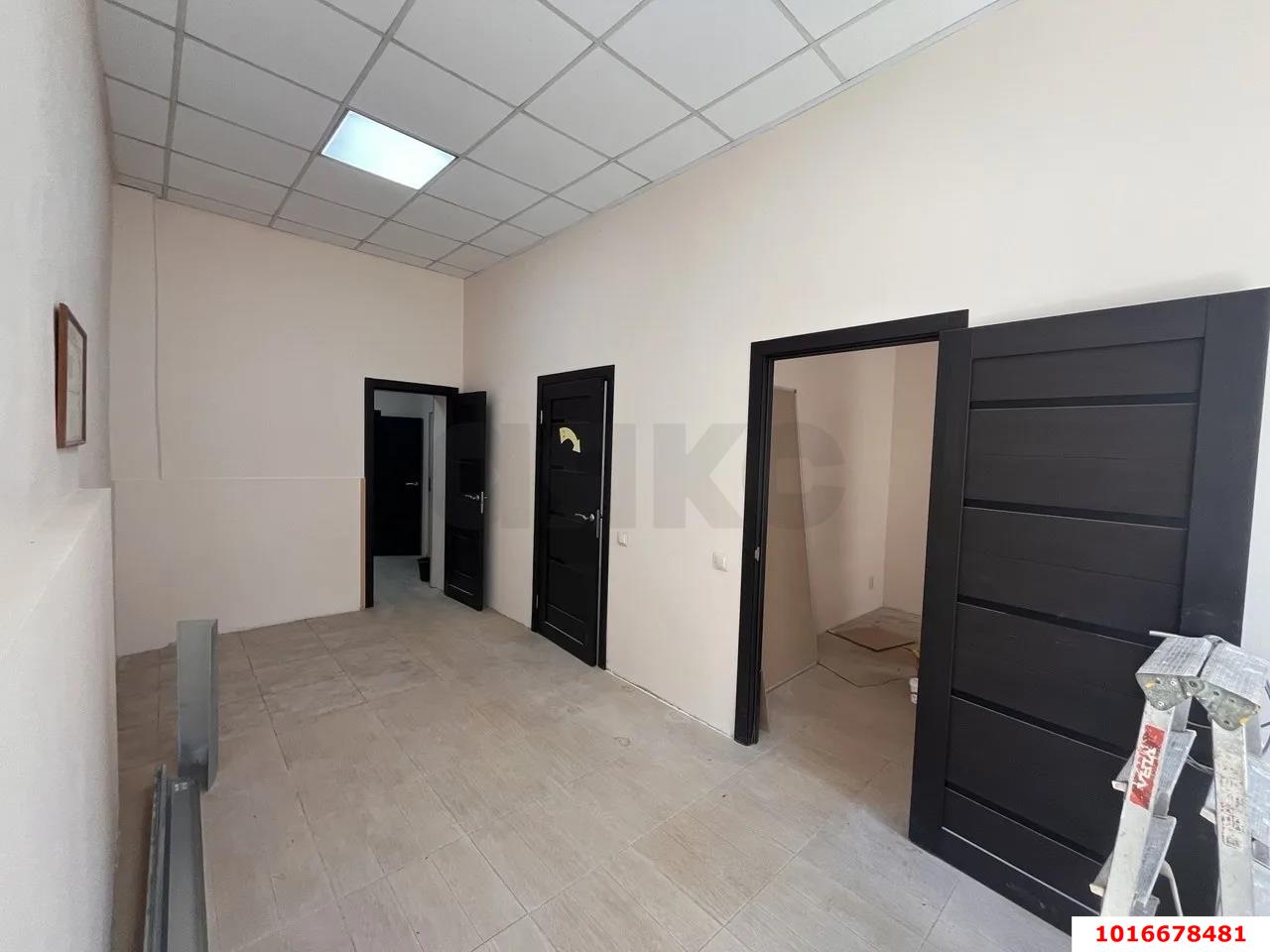 Фото №2: Офисное помещение 88&nbsp;м², 1/1&nbsp;эт. - Краснодар, мкр. Западный внутригородской округ, ул. Рашпилевская, 142А