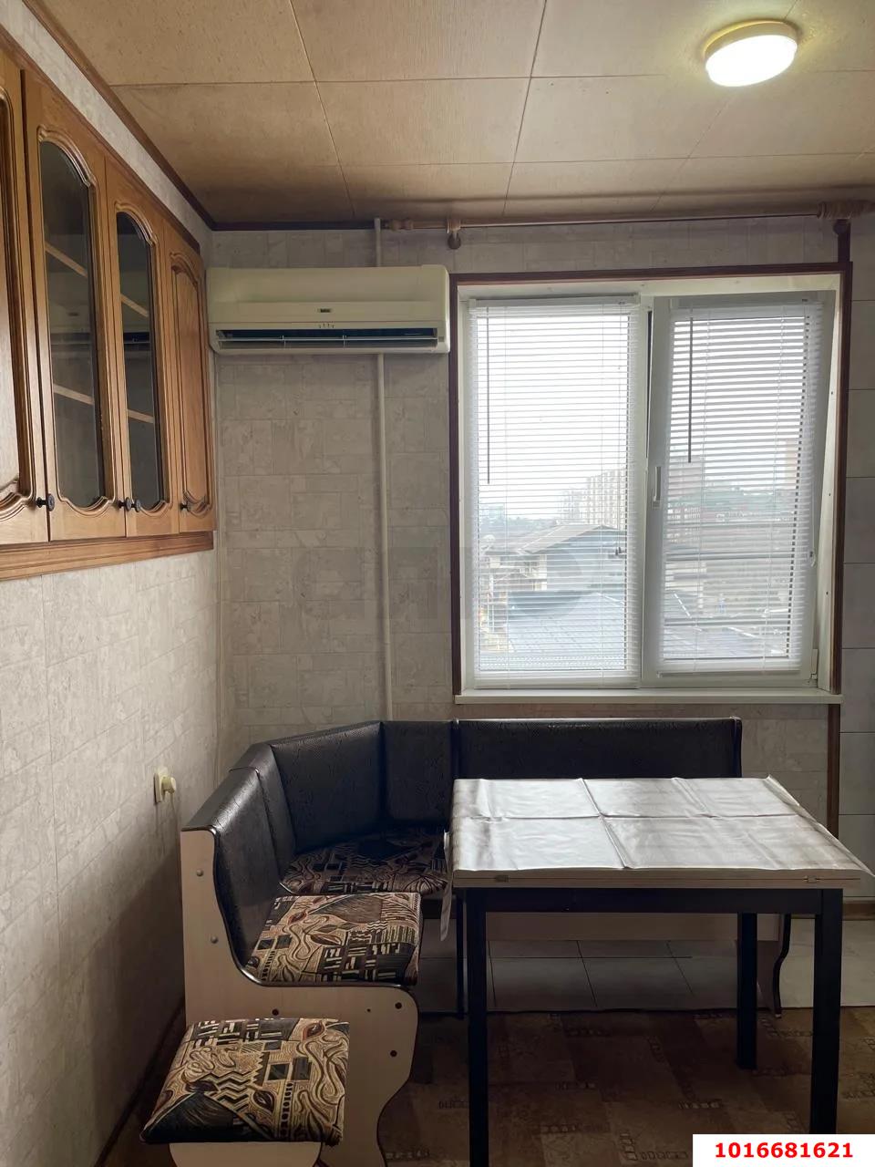 Фото №6: 2-комнатная квартира 48&nbsp;м², 6/10&nbsp;эт. - Краснодар, Западный внутригородской округ, мкр. Юбилейный, б-р Платановый, 5
