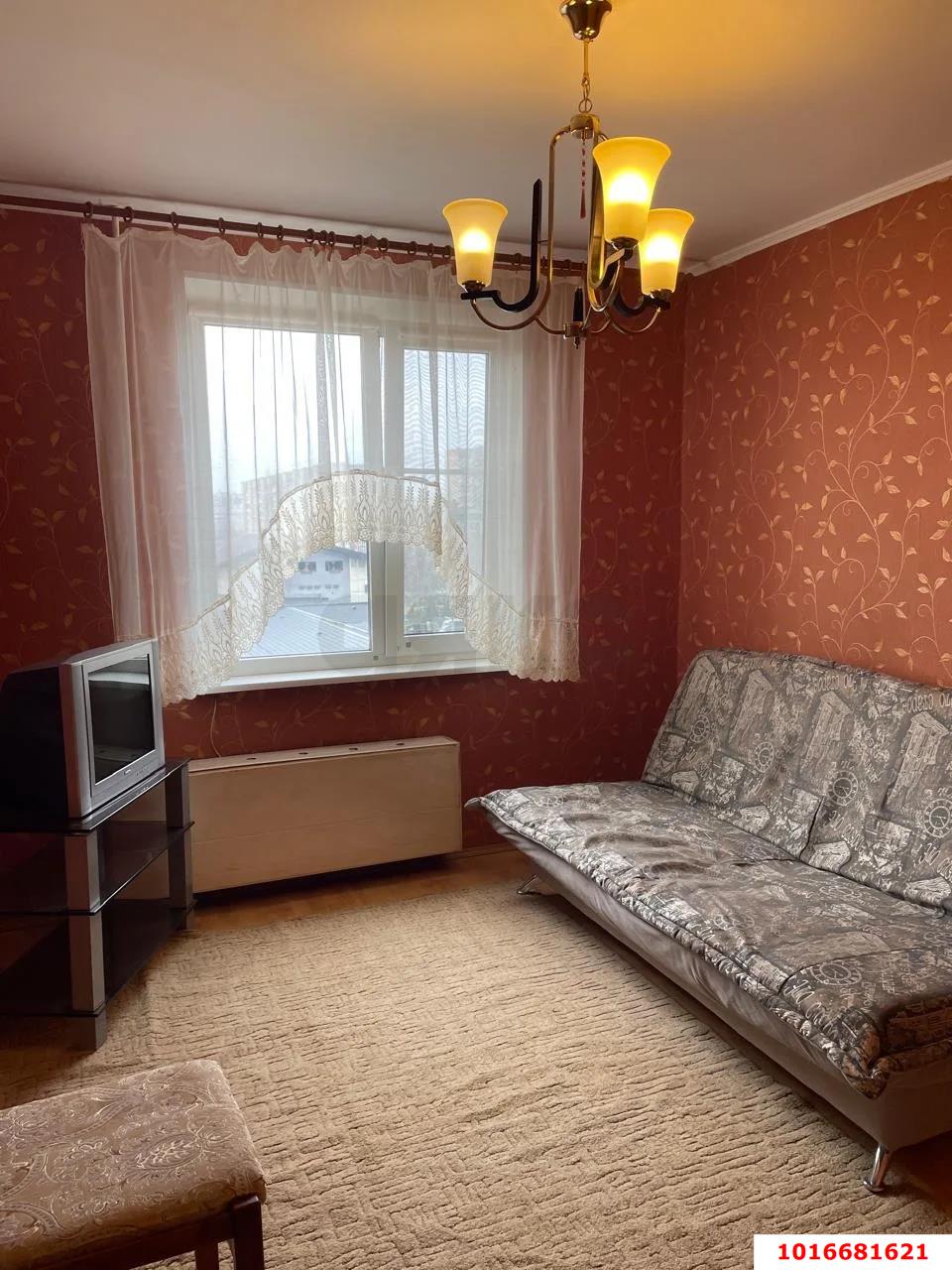 Фото №4: 2-комнатная квартира 48&nbsp;м², 6/10&nbsp;эт. - Краснодар, Западный внутригородской округ, мкр. Юбилейный, б-р Платановый, 5