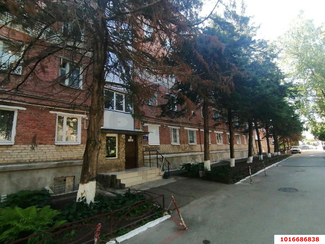 Фото №12: 3-комнатная квартира 69&nbsp;м², 1/5&nbsp;эт. - Краснодар, Прикубанский внутригородской округ, мкр. Краевая Клиническая Больница, ул. имени 40-летия Победы, 87