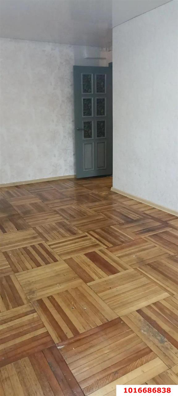 Фото №5: 3-комнатная квартира 69&nbsp;м², 1/5&nbsp;эт. - Краснодар, Прикубанский внутригородской округ, мкр. Краевая Клиническая Больница, ул. имени 40-летия Победы, 87
