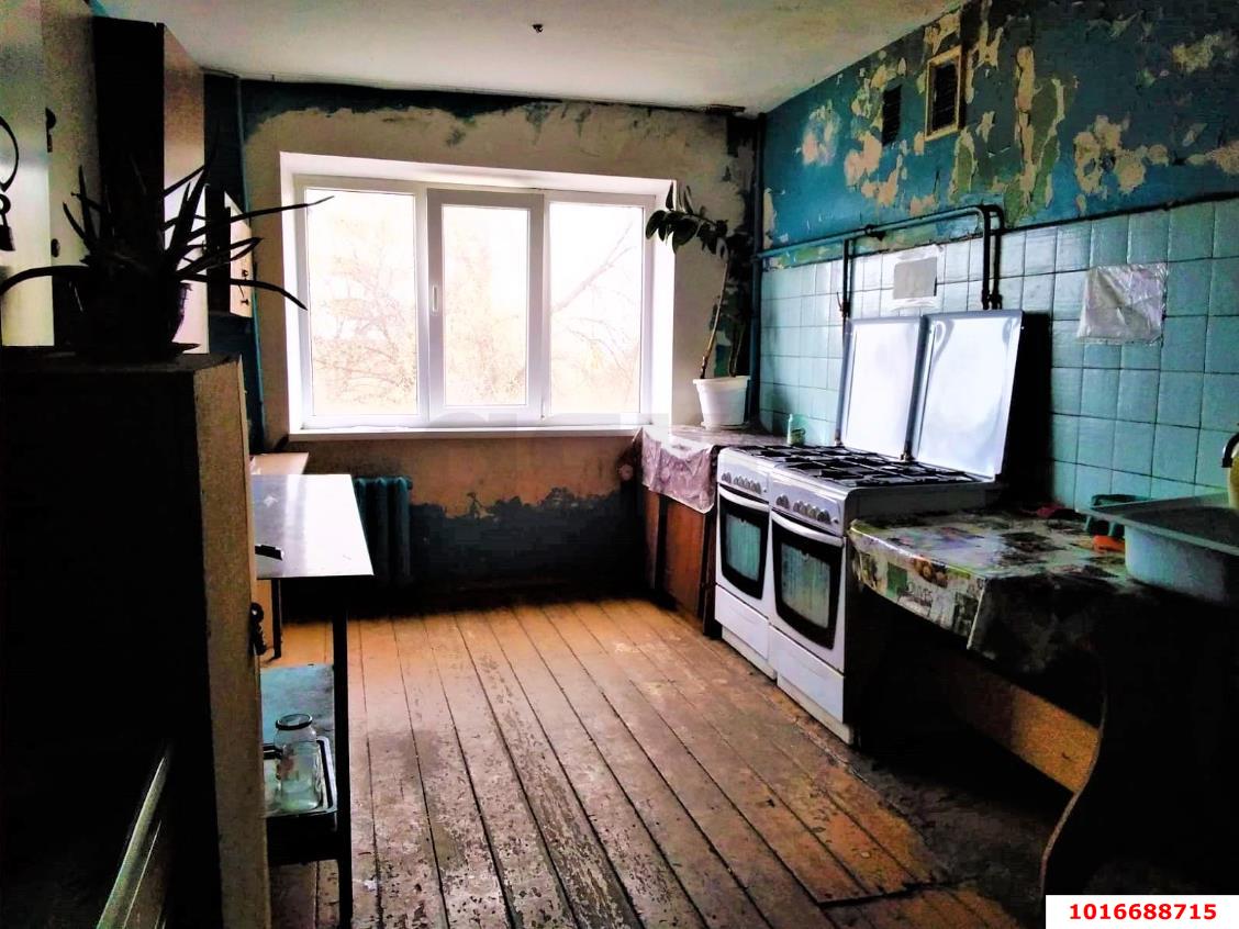 Фото №3: Комната 13&nbsp;м², 4/5&nbsp;эт. - Краснодар, Карасунский внутригородской округ, мкр. Хлопчато-бумажный Комбинат, ул. Алтайская, 12