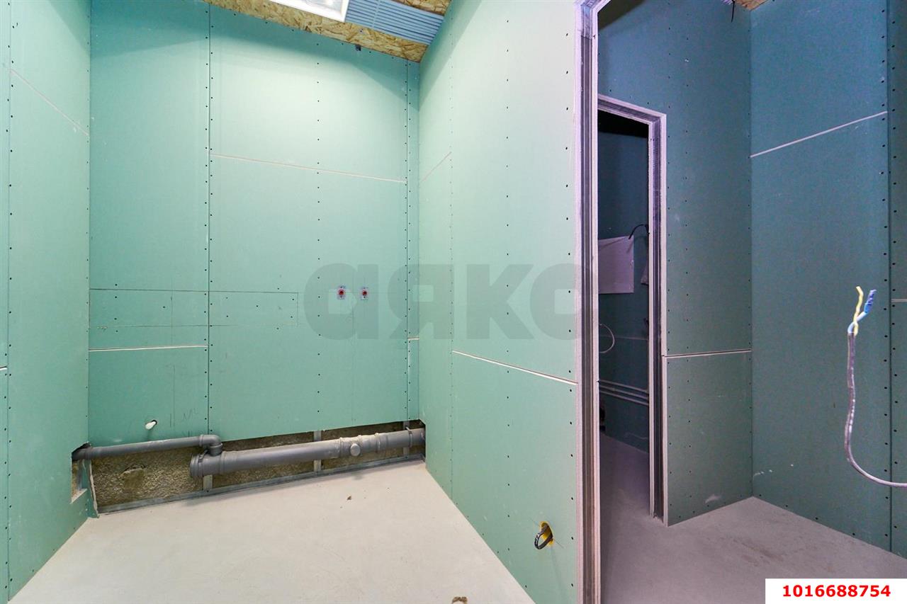 Фото №5: Офисное помещение 229&nbsp;м², 3/3&nbsp;эт. - Краснодар, Центральный внутригородской округ, мкр. Покровка, ул. Северная, 484
