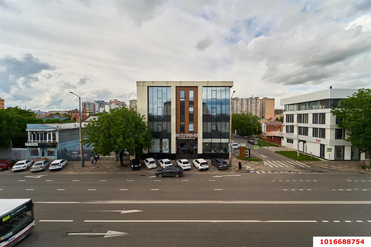 Фото №16: Офисное помещение 229&nbsp;м², 3/3&nbsp;эт. - Краснодар, Центральный внутригородской округ, мкр. Покровка, ул. Северная, 484