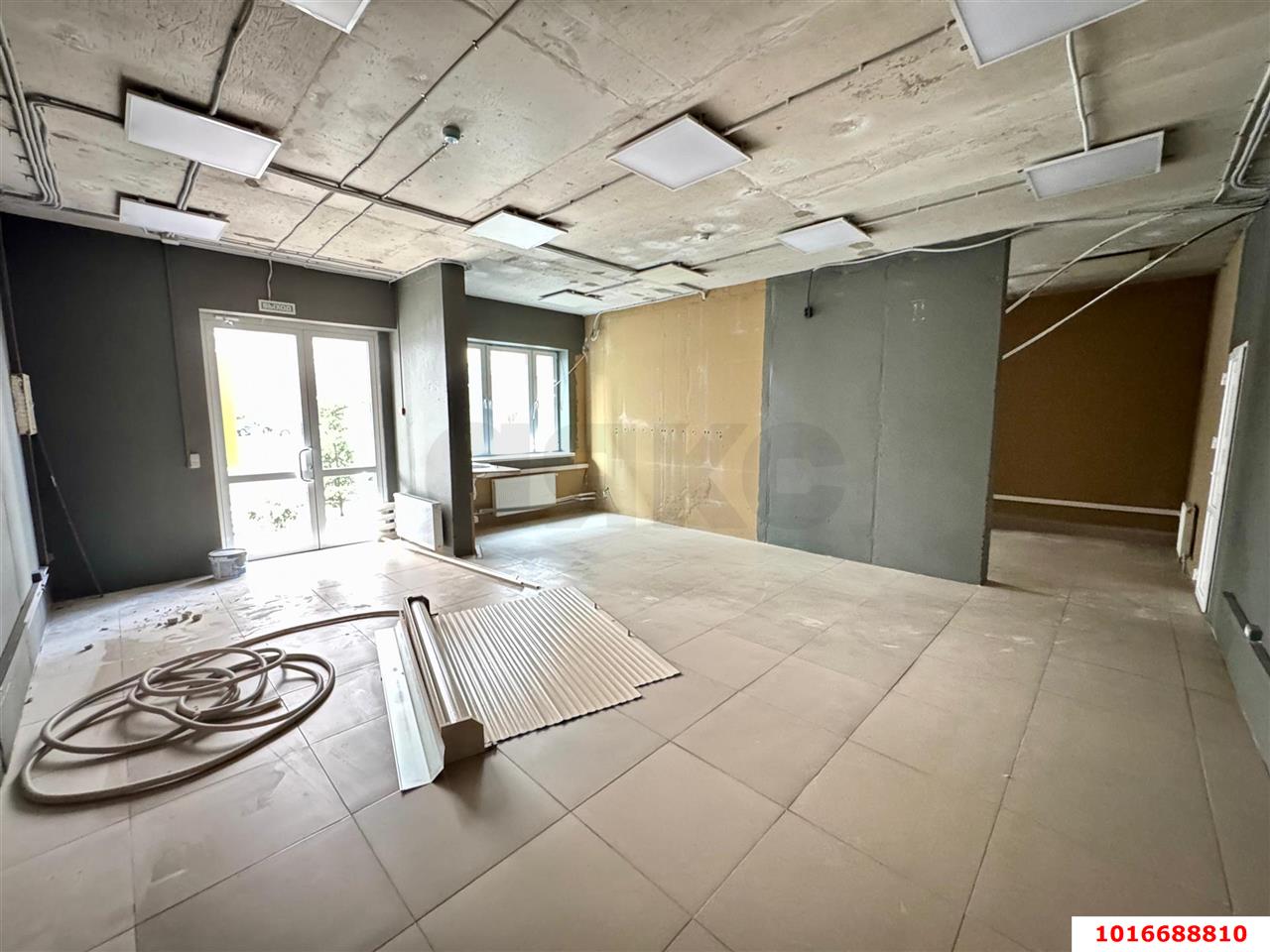 Фото №5: Торговое помещение 61&nbsp;м², 1/24&nbsp;эт. - Краснодар, Прикубанский внутригородской округ, мкр. ЖК Абрикосово, ул. имени Героя Георгия Бочарникова, 4к2