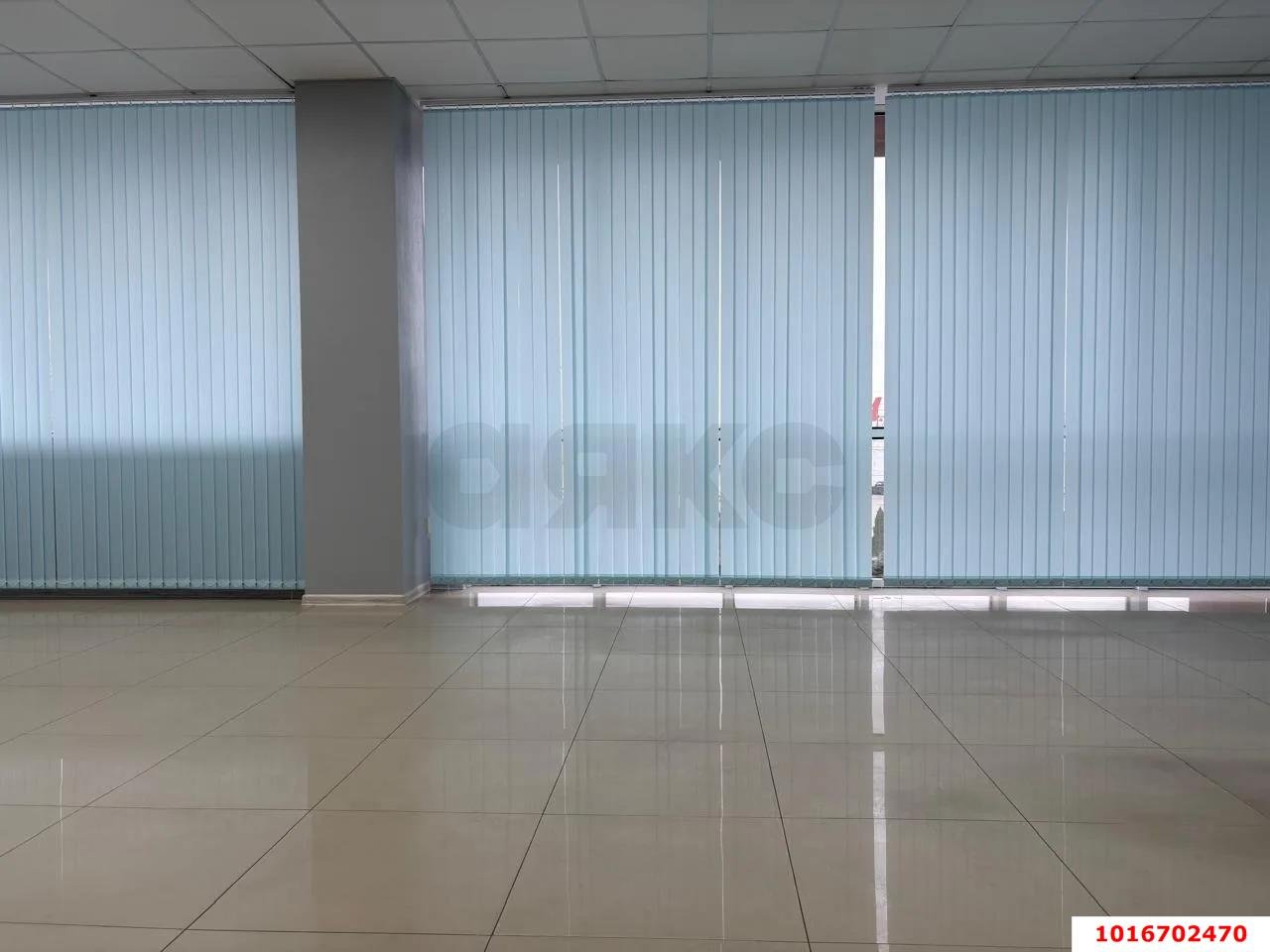Фото №4: Офисное помещение 55&nbsp;м², 2/5&nbsp;эт. - Краснодар, Карасунский внутригородской округ, Хлопчато-бумажный Комбинат, мкр. жилой комплекс Гранд Пэлэс, ул. Уральская, 75/1