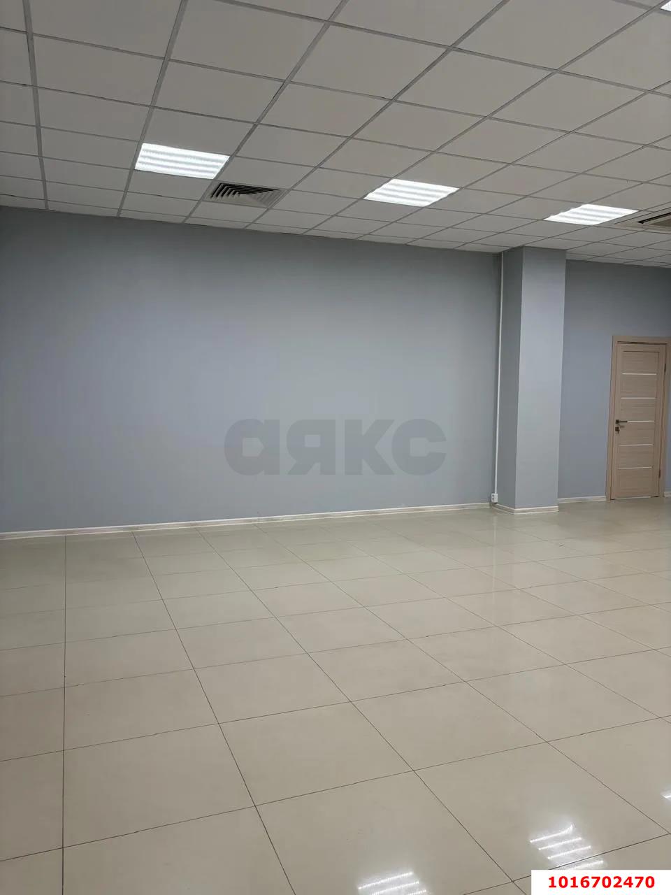 Фото №6: Офисное помещение 55&nbsp;м², 2/5&nbsp;эт. - Краснодар, Карасунский внутригородской округ, Хлопчато-бумажный Комбинат, мкр. жилой комплекс Гранд Пэлэс, ул. Уральская, 75/1