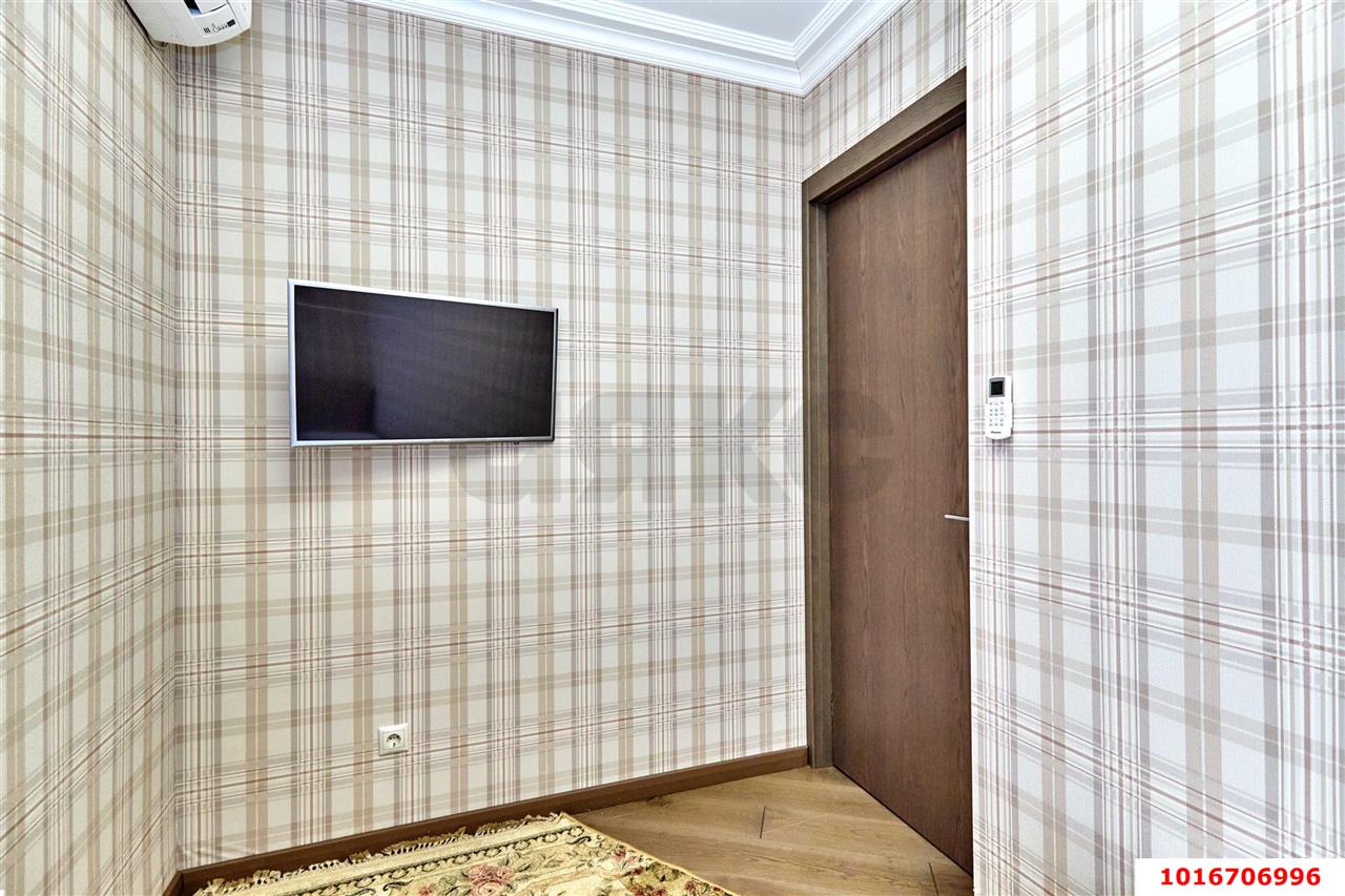 Фото №11: 1-комнатная квартира 48&nbsp;м², 10/17&nbsp;эт. - Краснодар, Центральный внутригородской округ, мкр. Центральный, ул. Красная, 176