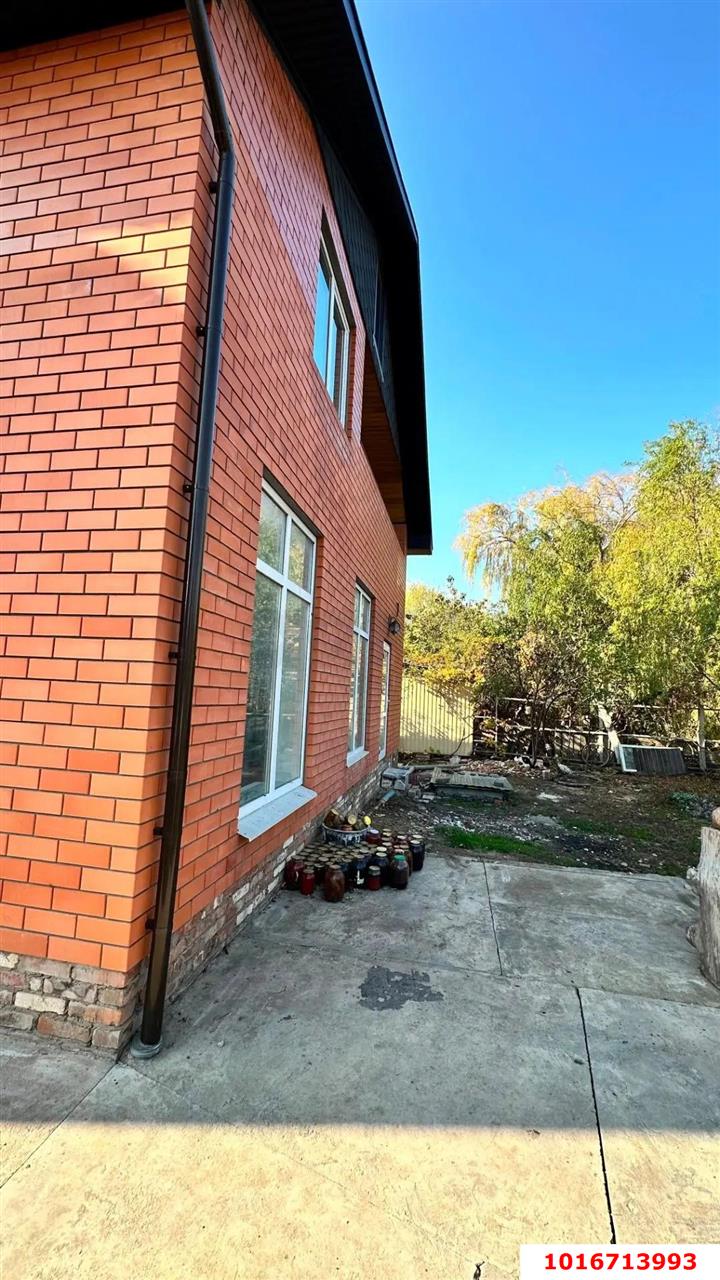 Фото №4: Дом 260&nbsp;м² + 8&nbsp;сот., 3&nbsp;эт. - Кубаночка, мкр. Прикубанский внутригородской округ, ул. Малиновая, 9