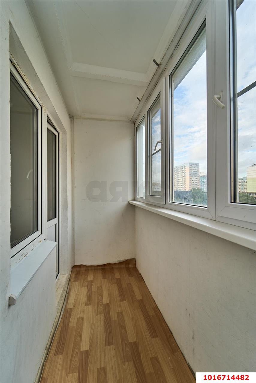 Фото №10: 1-комнатная квартира 46&nbsp;м², 5/16&nbsp;эт. - Краснодар, Карасунский внутригородской округ, мкр. Почтовый, пр-кт имени писателя Знаменского, 12